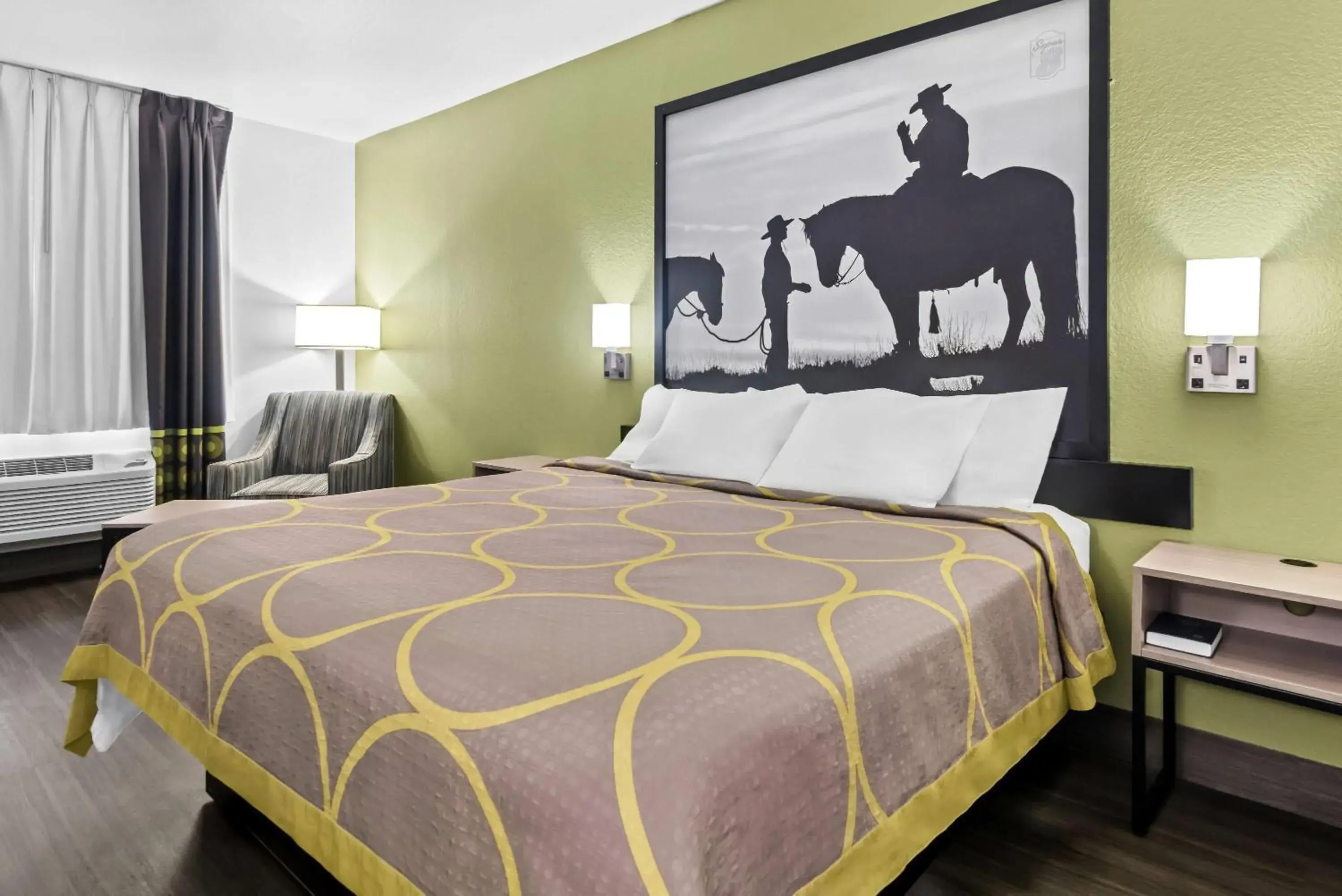 King Room with Roll-In Shower - Mobility/Hearing Accessible - Non-Smoking in Super 8 by Wyndham Weatherford King Room with Roll-In Shower - Mobility/Hearing Accessible - Non-Smoking in Super 8 by Wyndham Weatherford