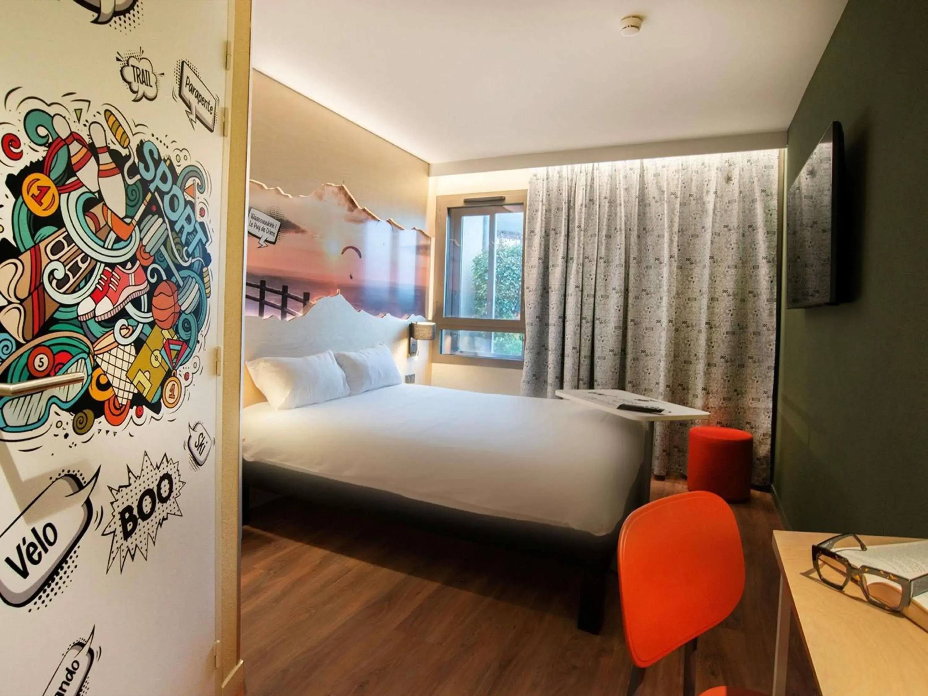 Standard Double Room in ibis Styles Clermont-Ferrand Aéroport Standard Double Room in ibis Styles Clermont-Ferrand Aéroport