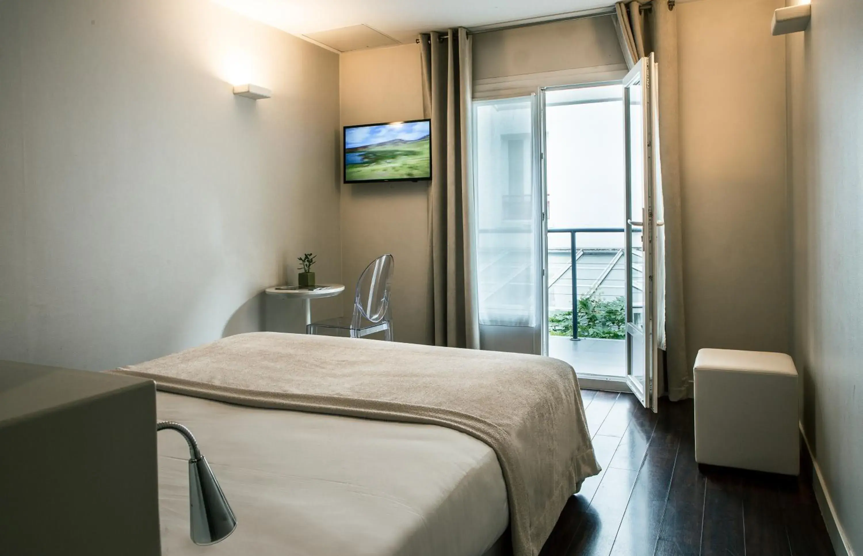 Executive Room in Le Quartier Bercy-Square Executive Room in Le Quartier Bercy-Square