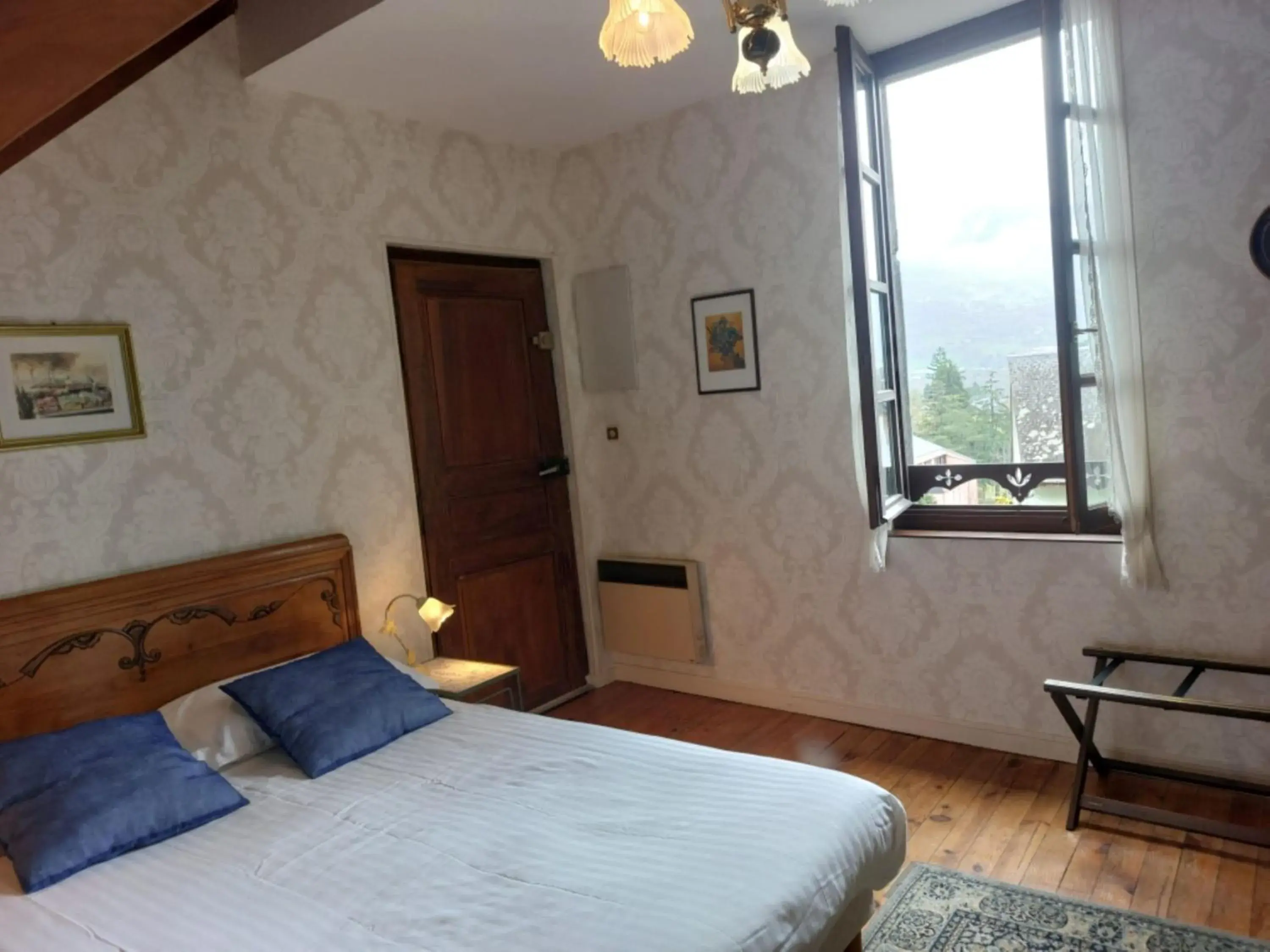 Double Room with Private Bathroom - single occupancy in Dolwin Double Room with Private Bathroom - single occupancy in Dolwin
