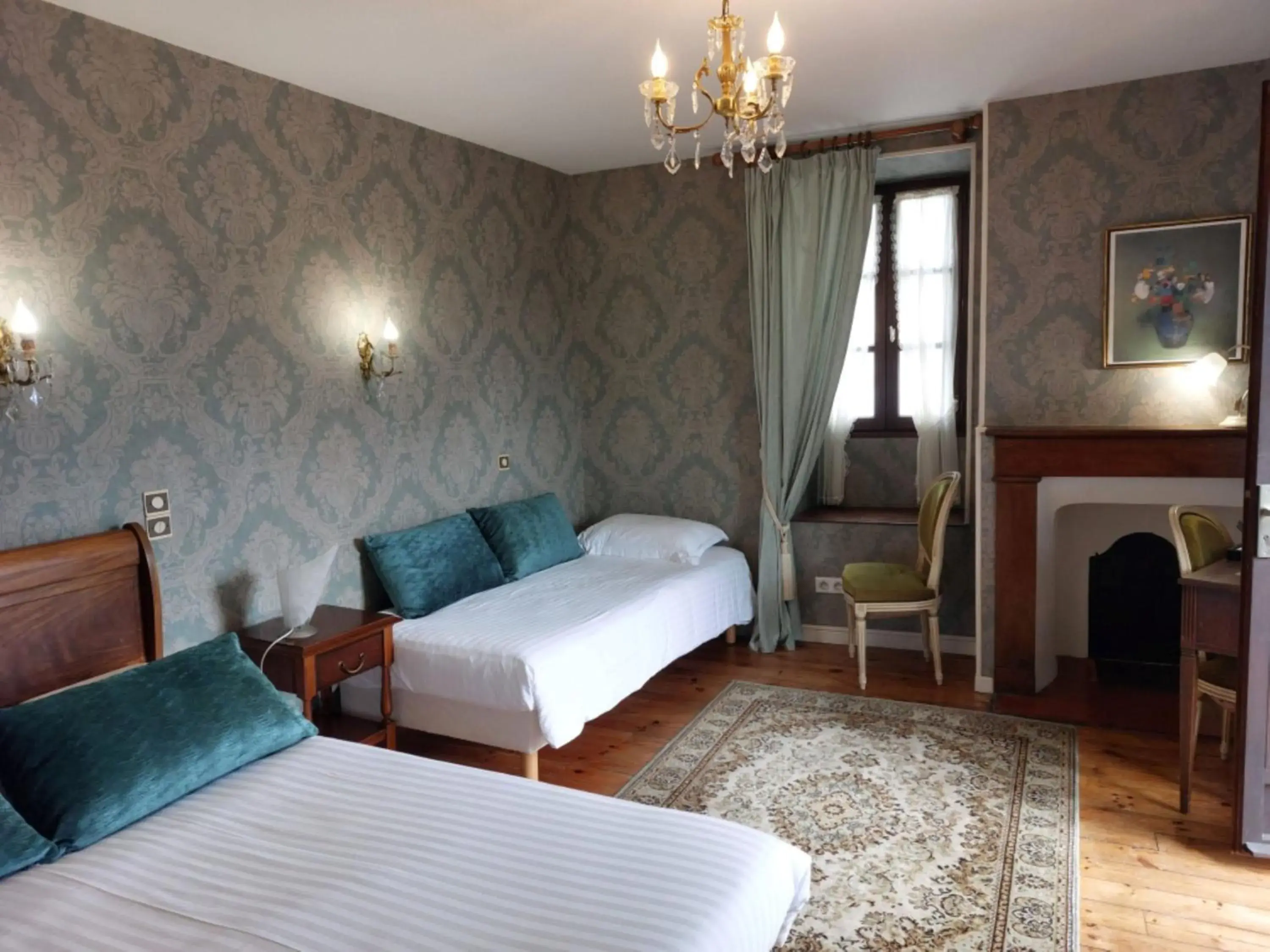 Classic Triple Room in Dolwin Classic Triple Room in Dolwin