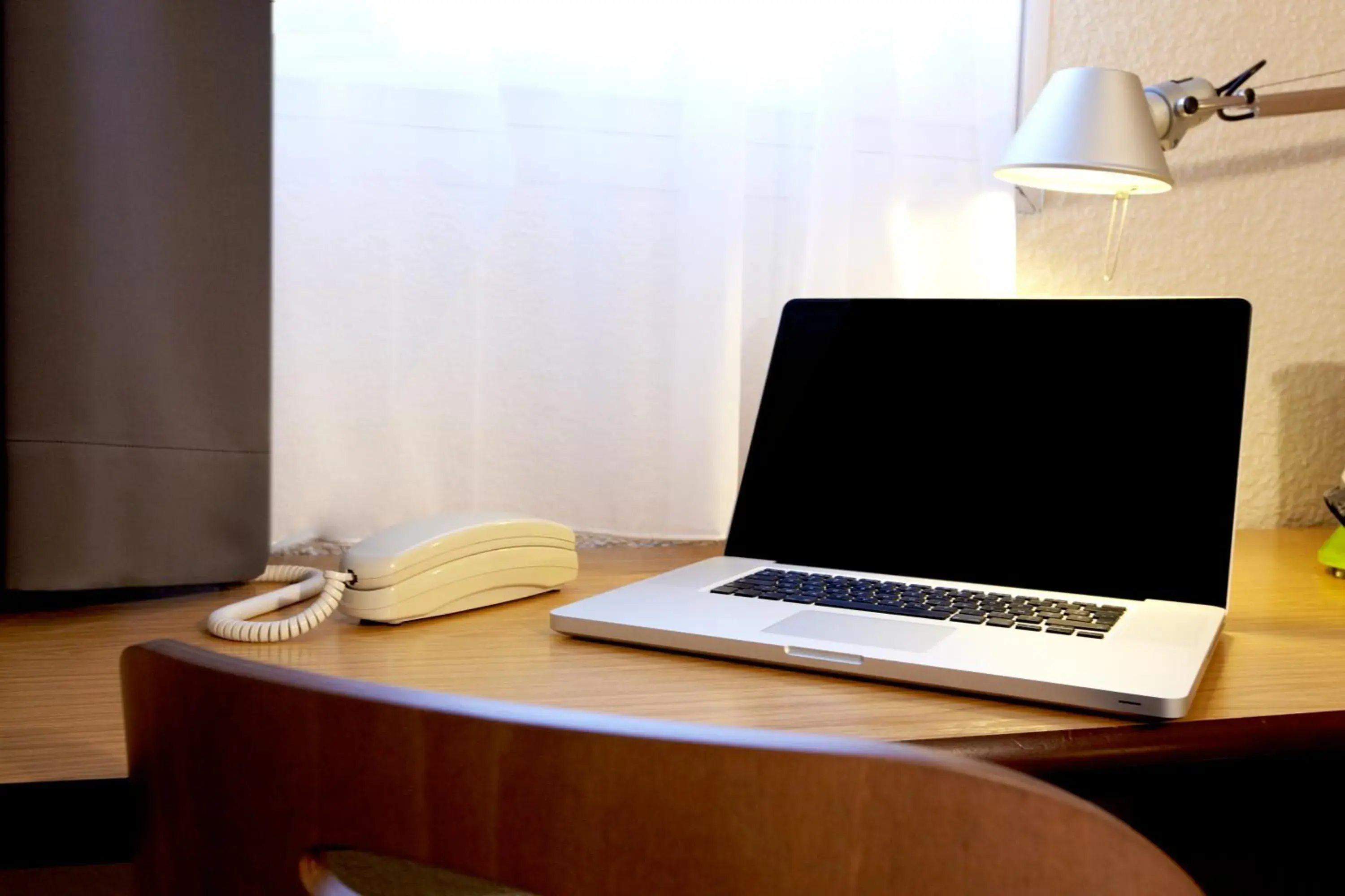 Triple Room with 3 Single Bed (3 Adults) in Campanile Paris Est - Porte de Bagnolet Triple Room with 3 Single Bed (3 Adults) in Campanile Paris Est - Porte de Bagnolet