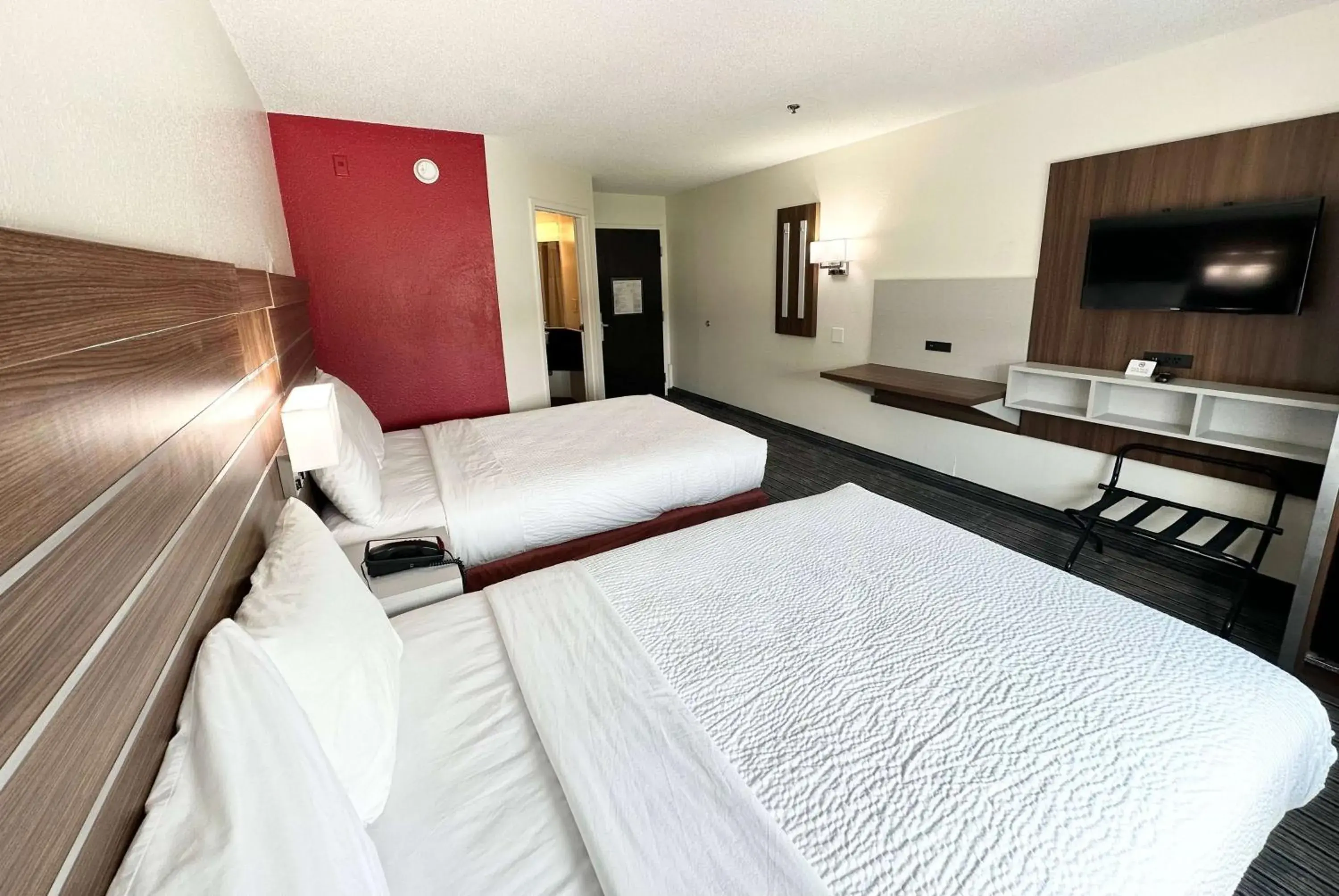 Double Room with Two Double Beds - Non-Smoking in Ramada by Wyndham Lithia Springs Atlanta Double Room with Two Double Beds - Non-Smoking in Ramada by Wyndham Lithia Springs Atlanta