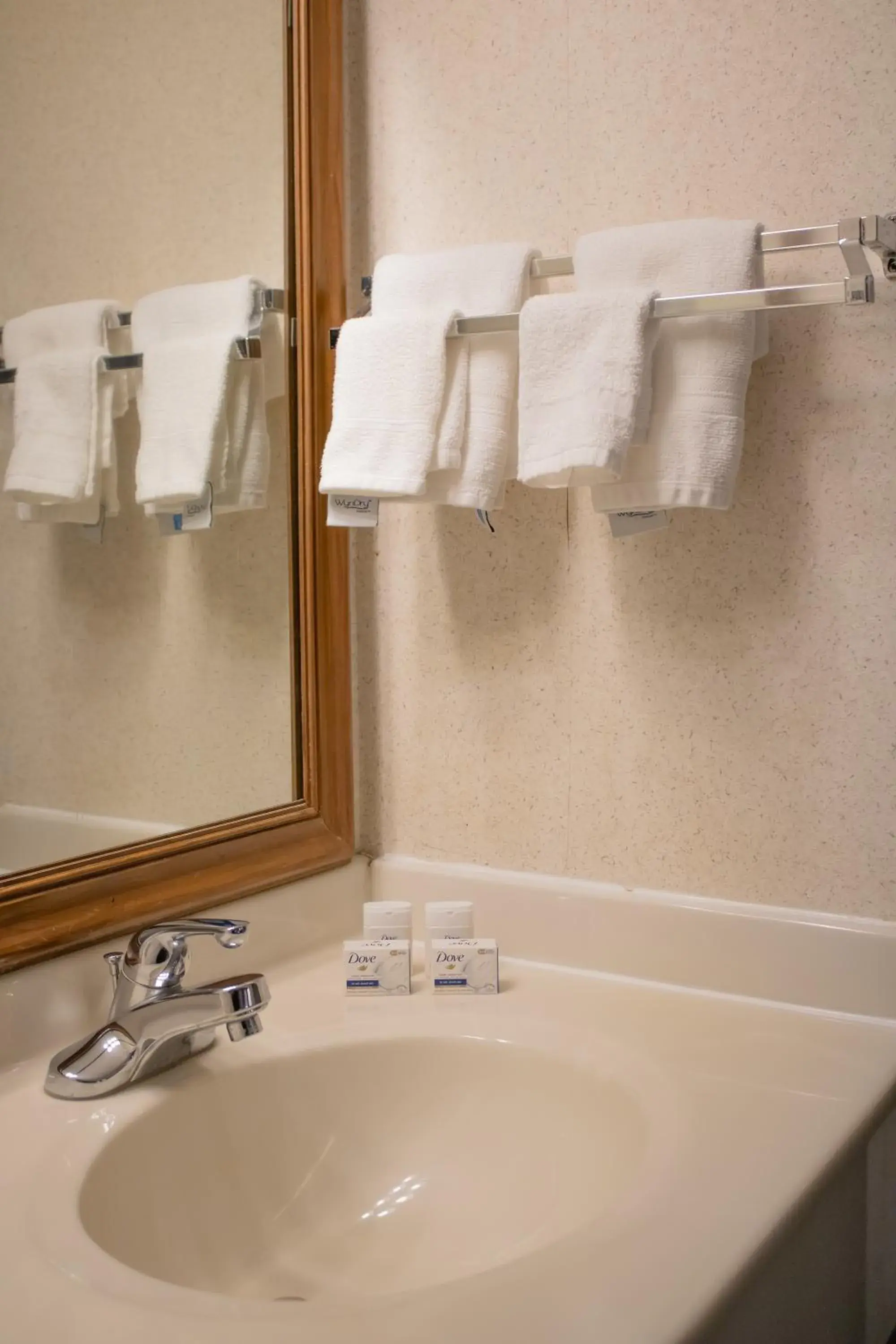 King Suite in Baymont by Wyndham Howell/Brighton King Suite in Baymont by Wyndham Howell/Brighton