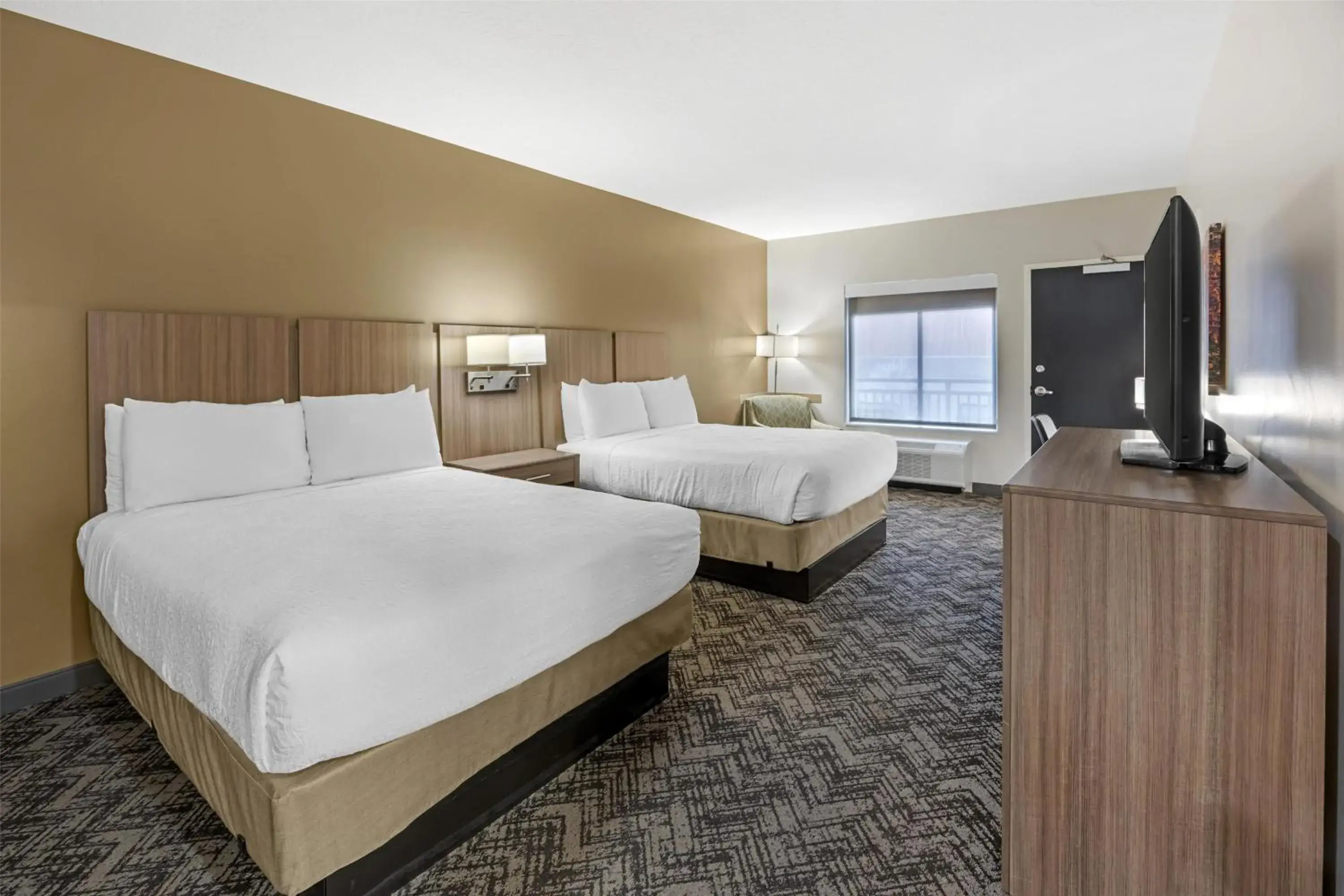 Two-Bedrooms Queen Suite in Best Western Plus Zion Canyon Inn & Suites Two-Bedrooms Queen Suite in Best Western Plus Zion Canyon Inn & Suites