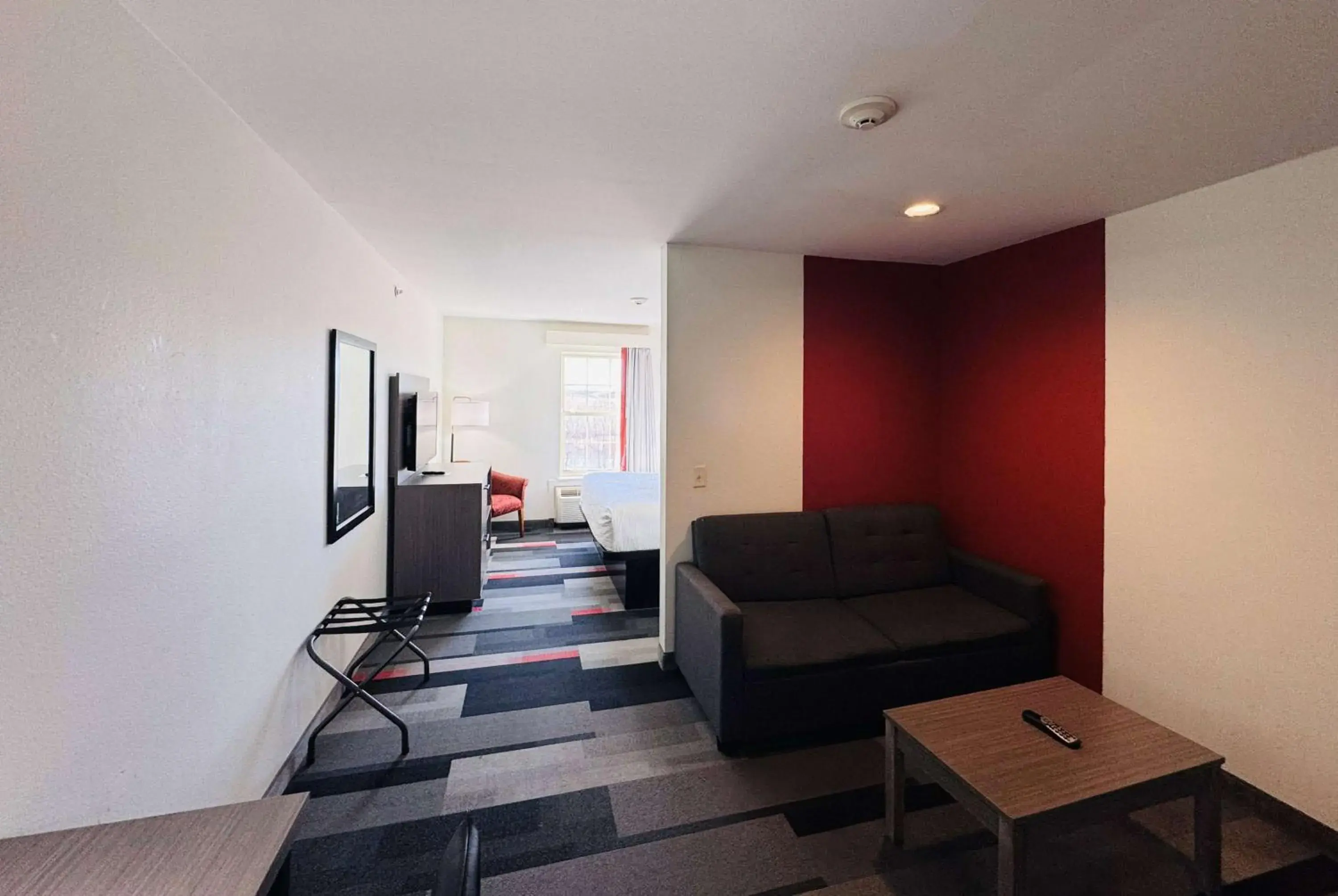 King Studio with Sofa Bed in Ramada by Wyndham Sparta/At Speedway King Studio with Sofa Bed in Ramada by Wyndham Sparta/At Speedway