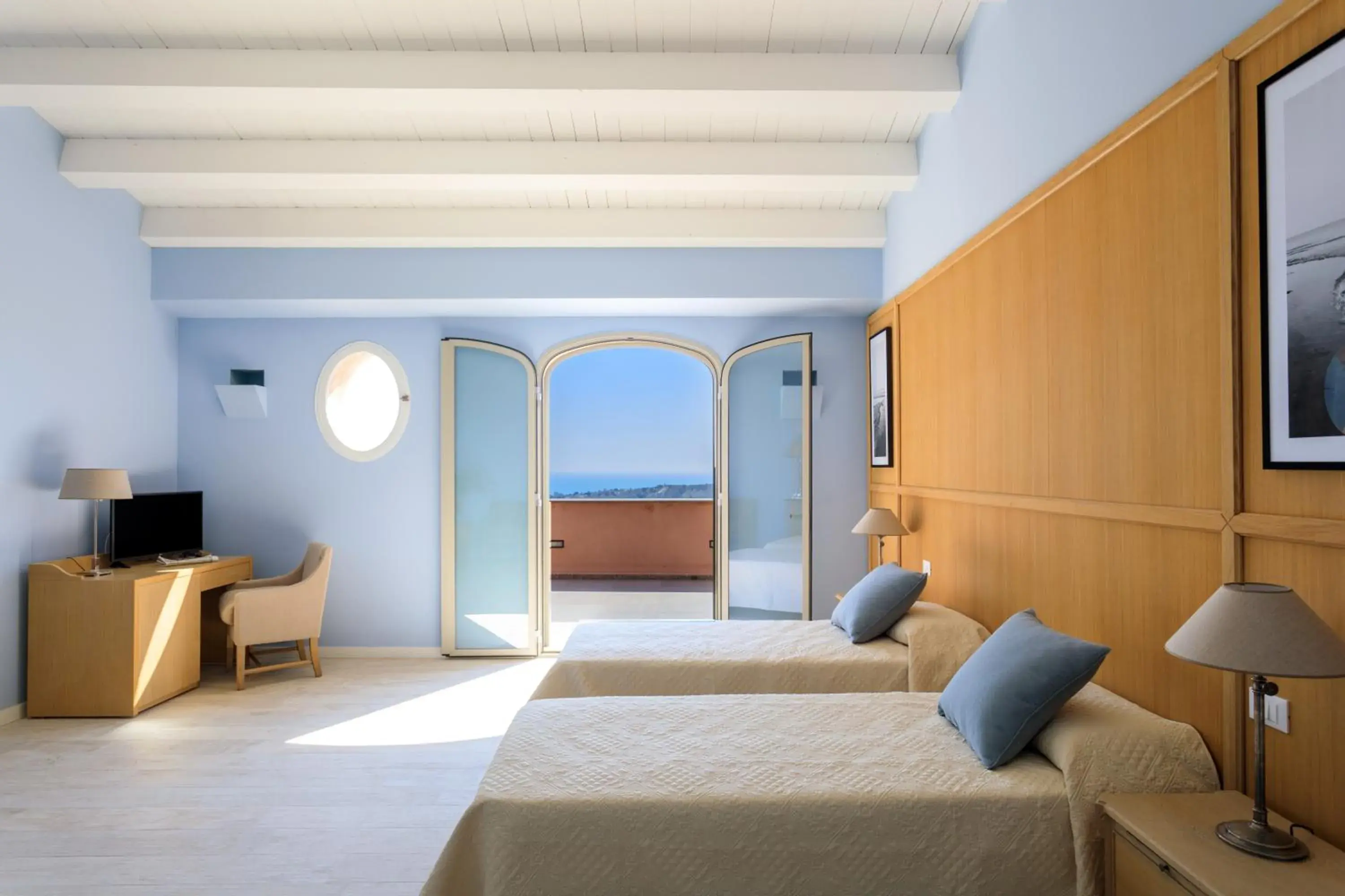 Deluxe Double or Twin Room with Sea View in Torre Bonera. Green Resort Deluxe Double or Twin Room with Sea View in Torre Bonera. Green Resort