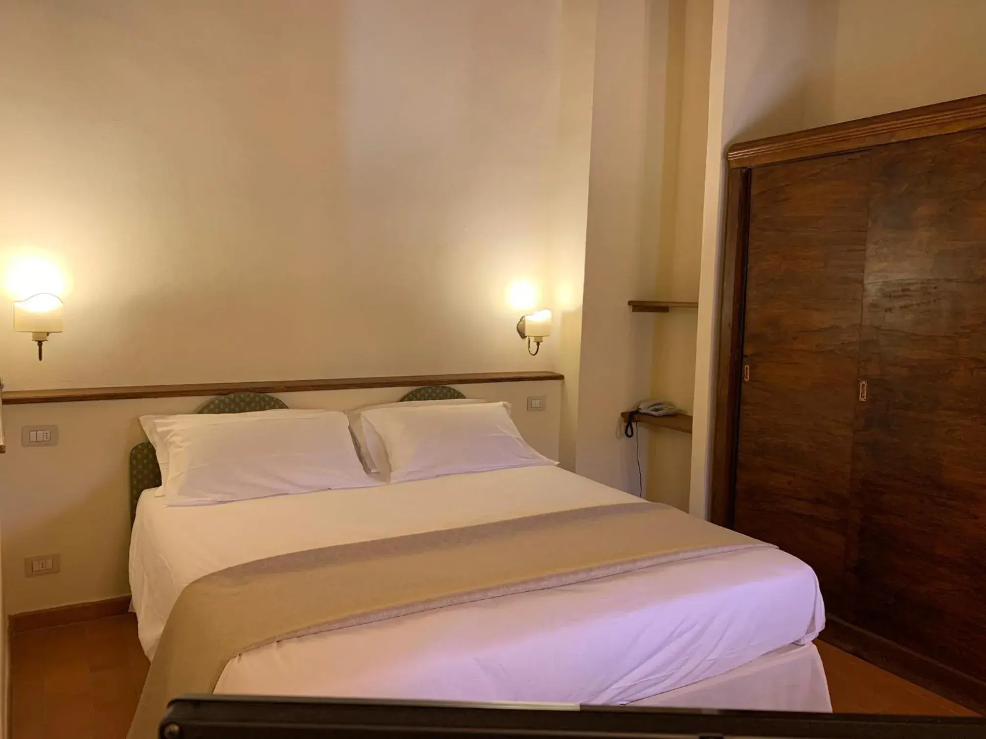 Standard Double or Twin Room in PALAZZO DE' ROSSI HOTEL Standard Double or Twin Room in PALAZZO DE' ROSSI HOTEL