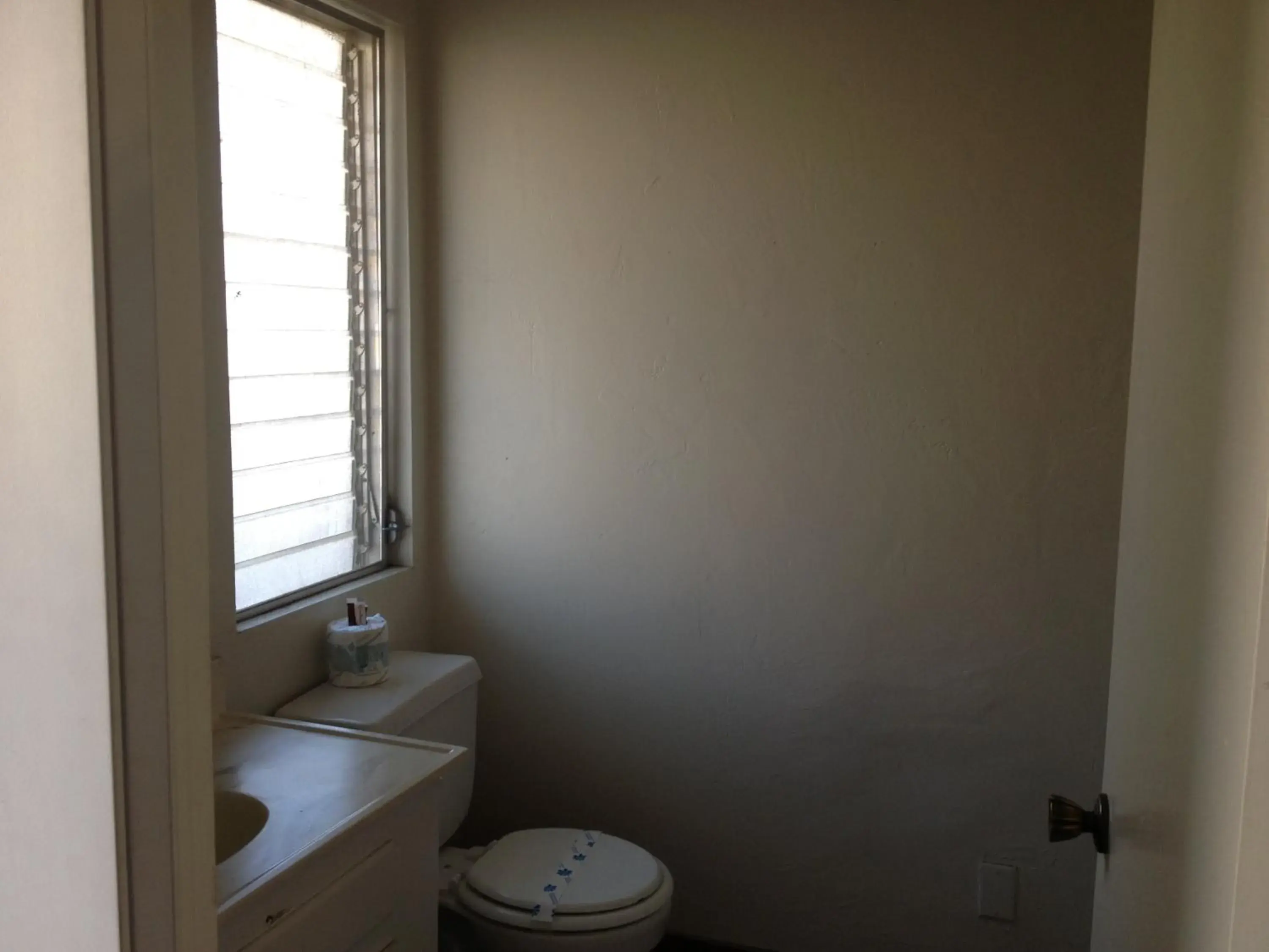 King Room - Non-Smoking in Golden Hills Motel King Room - Non-Smoking in Golden Hills Motel