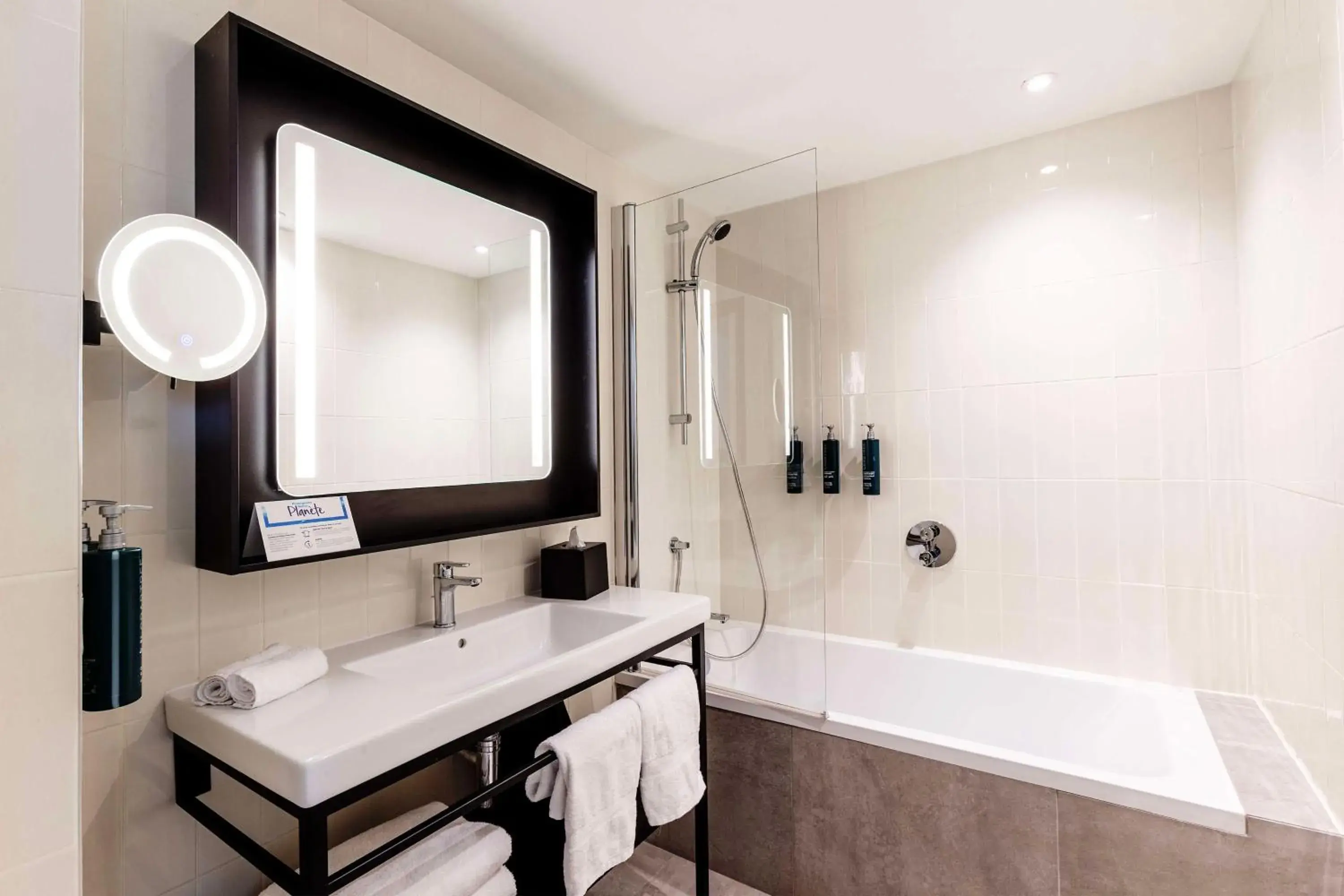 Executive King Family Room in Hilton Lille Executive King Family Room in Hilton Lille