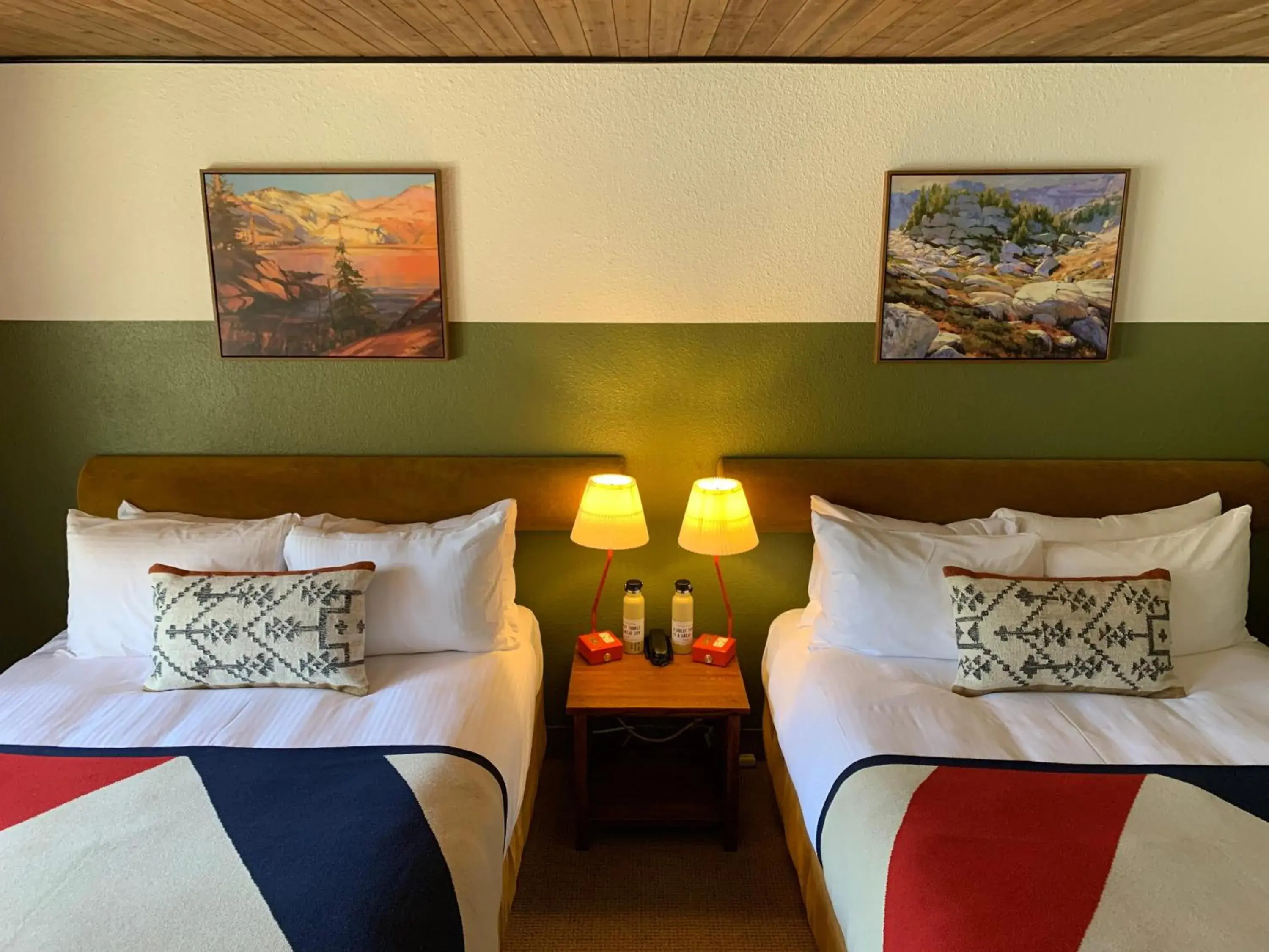 Double Queen in Station House Inn South Lake Tahoe Double Queen in Station House Inn South Lake Tahoe