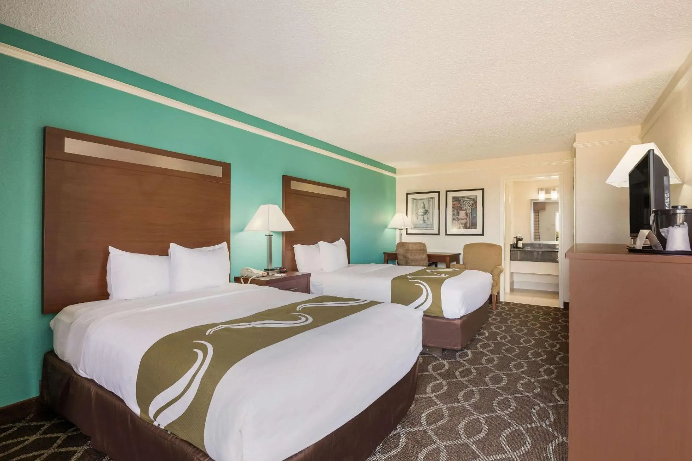 Double Room with Two Double Beds - Non-Smoking in Quality Inn Tulsa Central Double Room with Two Double Beds - Non-Smoking in Quality Inn Tulsa Central