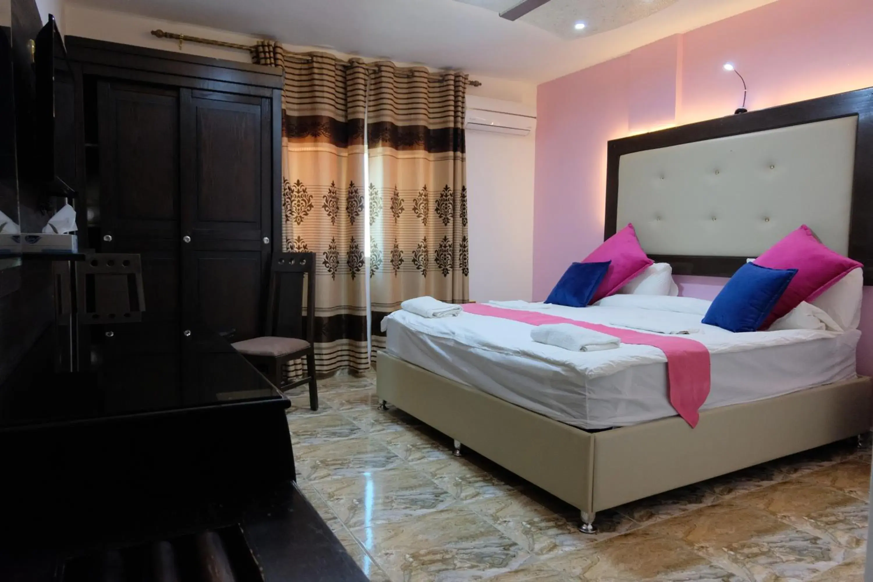 Family Room with Private Bathroom in Petra Guests Hotel Family Room with Private Bathroom in Petra Guests Hotel