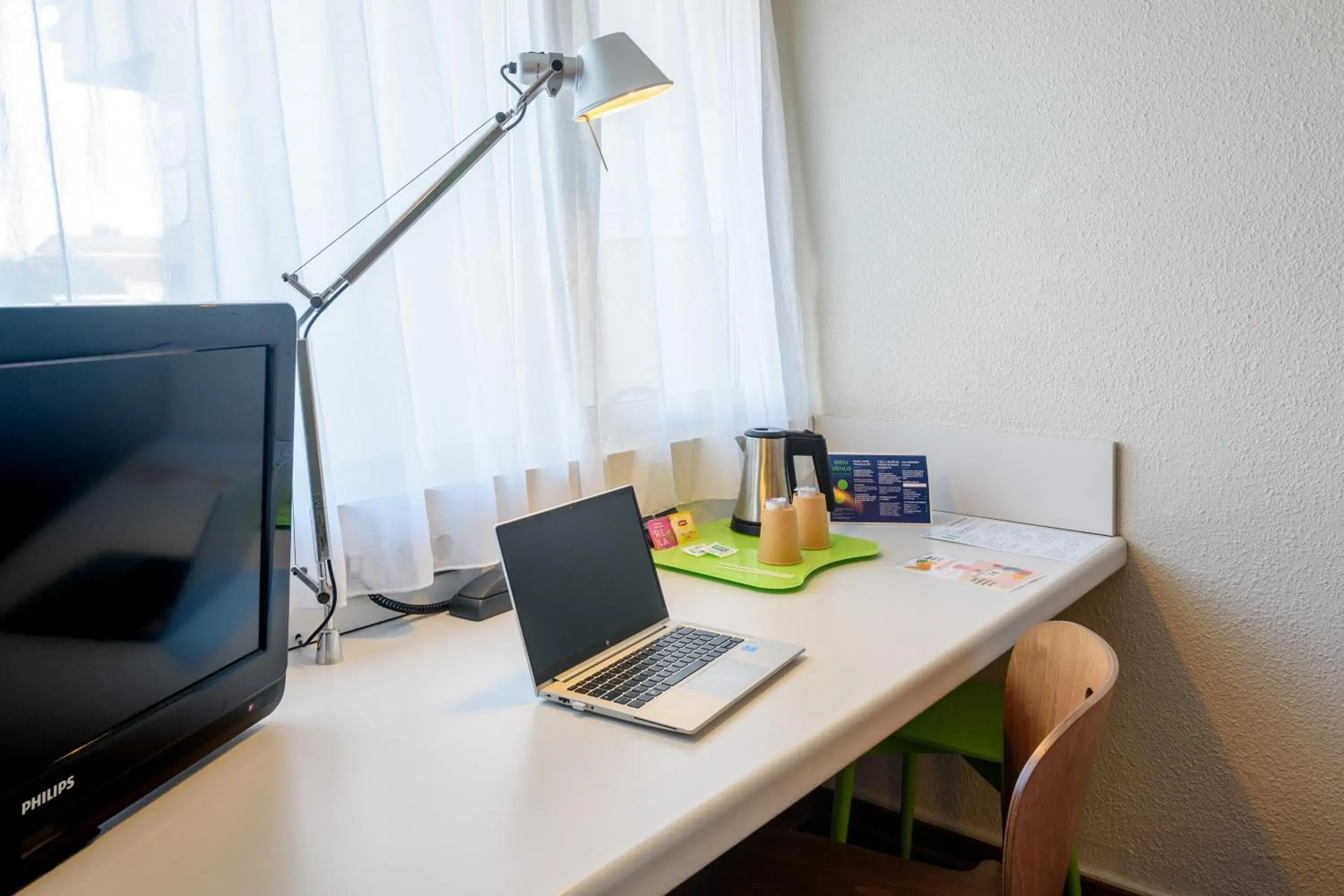 One Double Bed One Junior Bed (Up To One0 Years) - Room Next Generation in Campanile Albi Centre One Double Bed One Junior Bed (Up To One0 Years) - Room Next Generation in Campanile Albi Centre