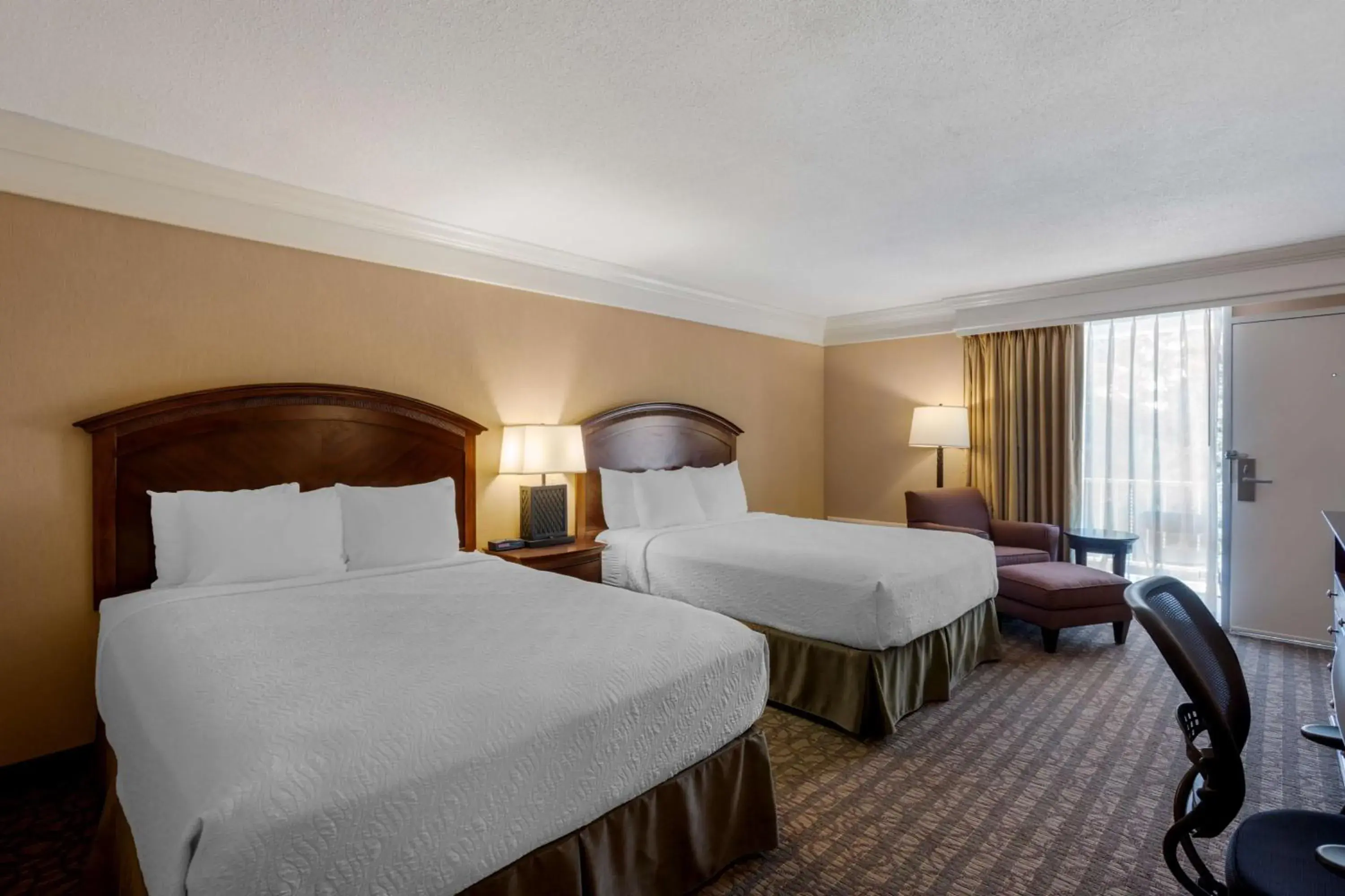 Quadruple Room with Balcony - Non-Smoking in Best Western Inn of the Ozarks Quadruple Room with Balcony - Non-Smoking in Best Western Inn of the Ozarks