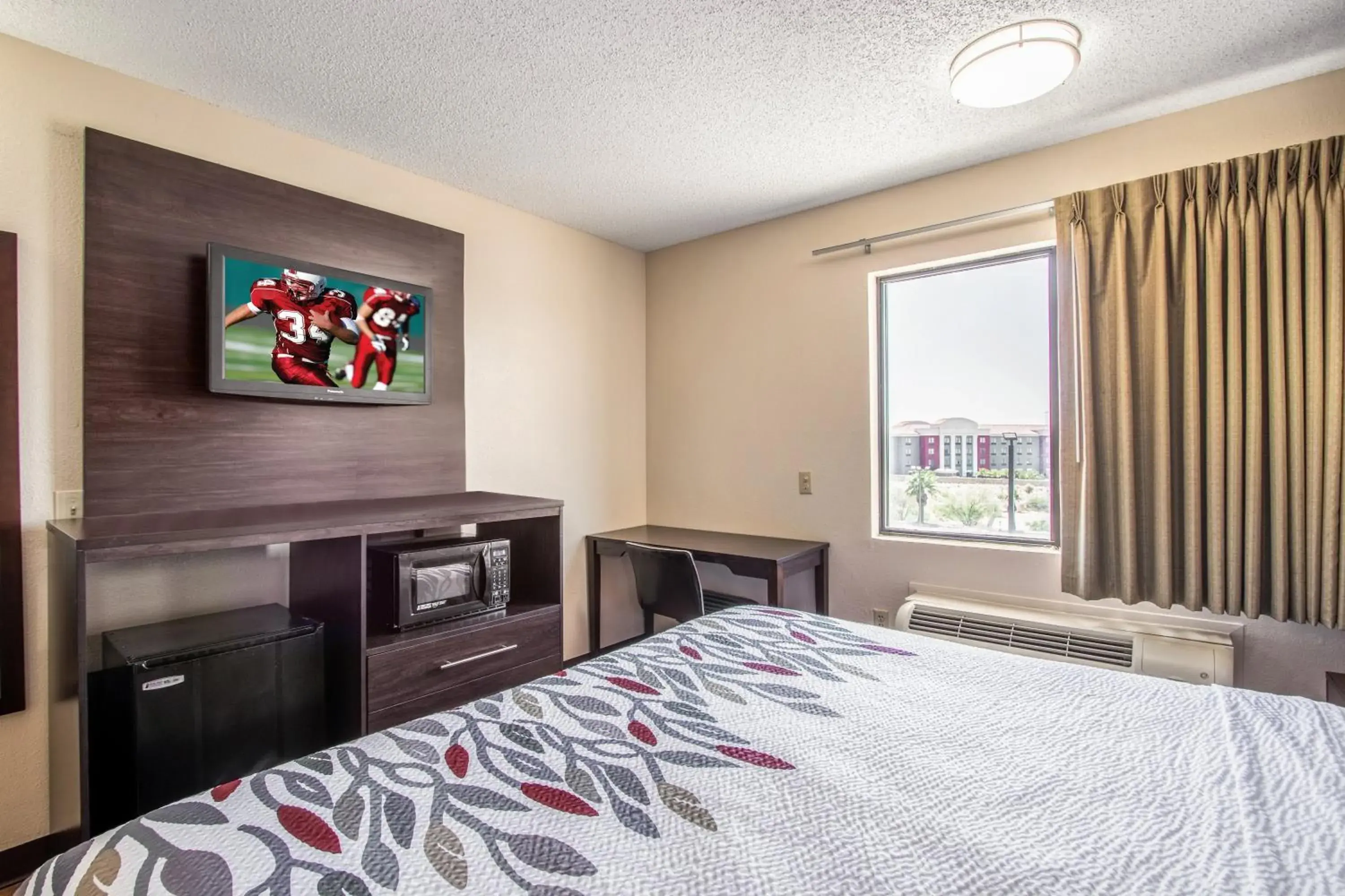 Deluxe Room with One Double Bed Smoking in Red Roof Inn El Paso West Deluxe Room with One Double Bed Smoking in Red Roof Inn El Paso West