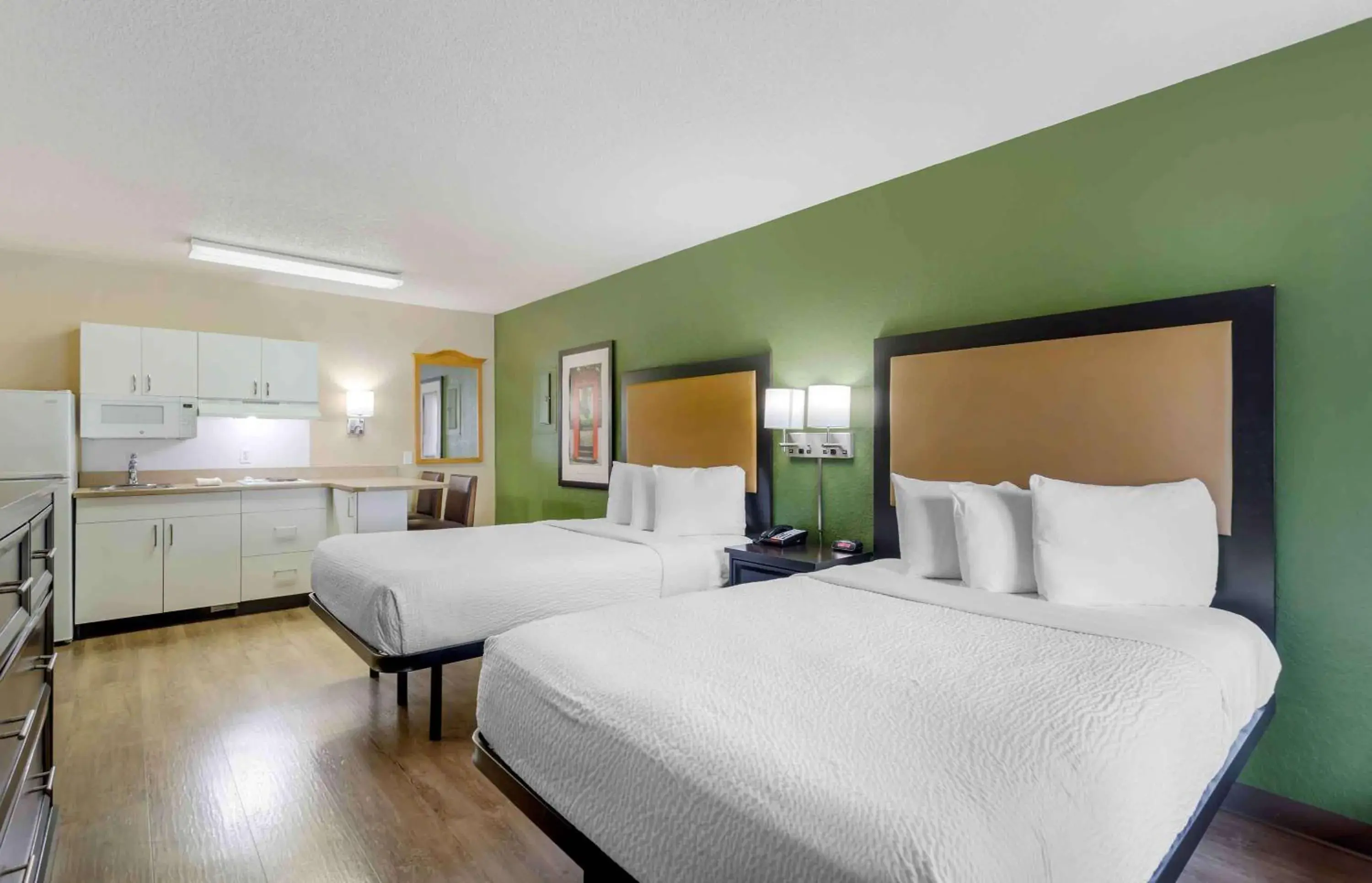 Studio with 2 Double Beds - Non-Smoking in Extended Stay America Suites - Nashville - Franklin - Cool Springs Studio with 2 Double Beds - Non-Smoking in Extended Stay America Suites - Nashville - Franklin - Cool Springs