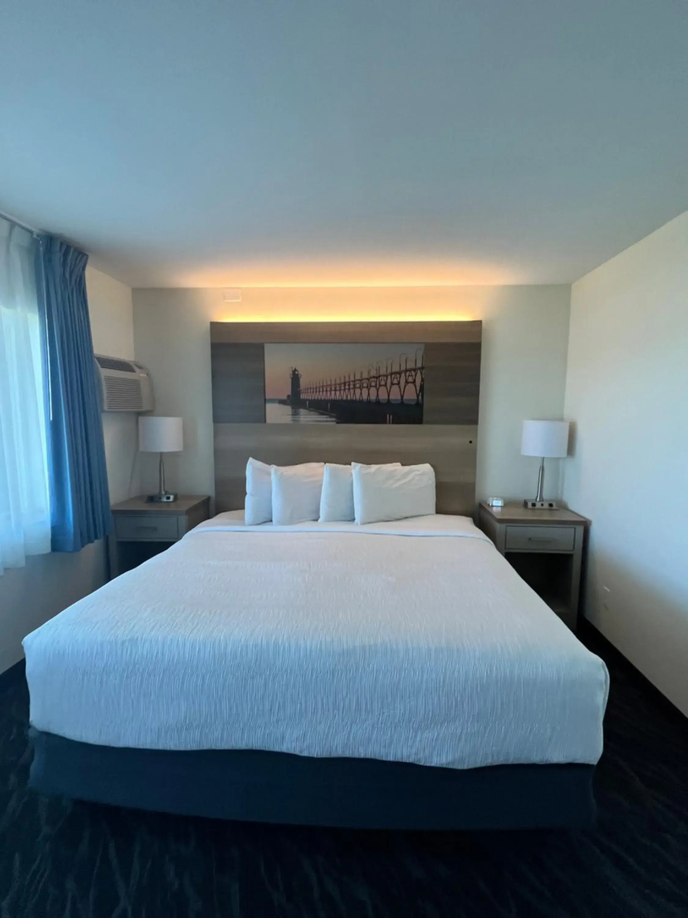 Beach View Veranda Studio Suite in The Beach Haus - Traverse City Beach View Veranda Studio Suite in The Beach Haus - Traverse City