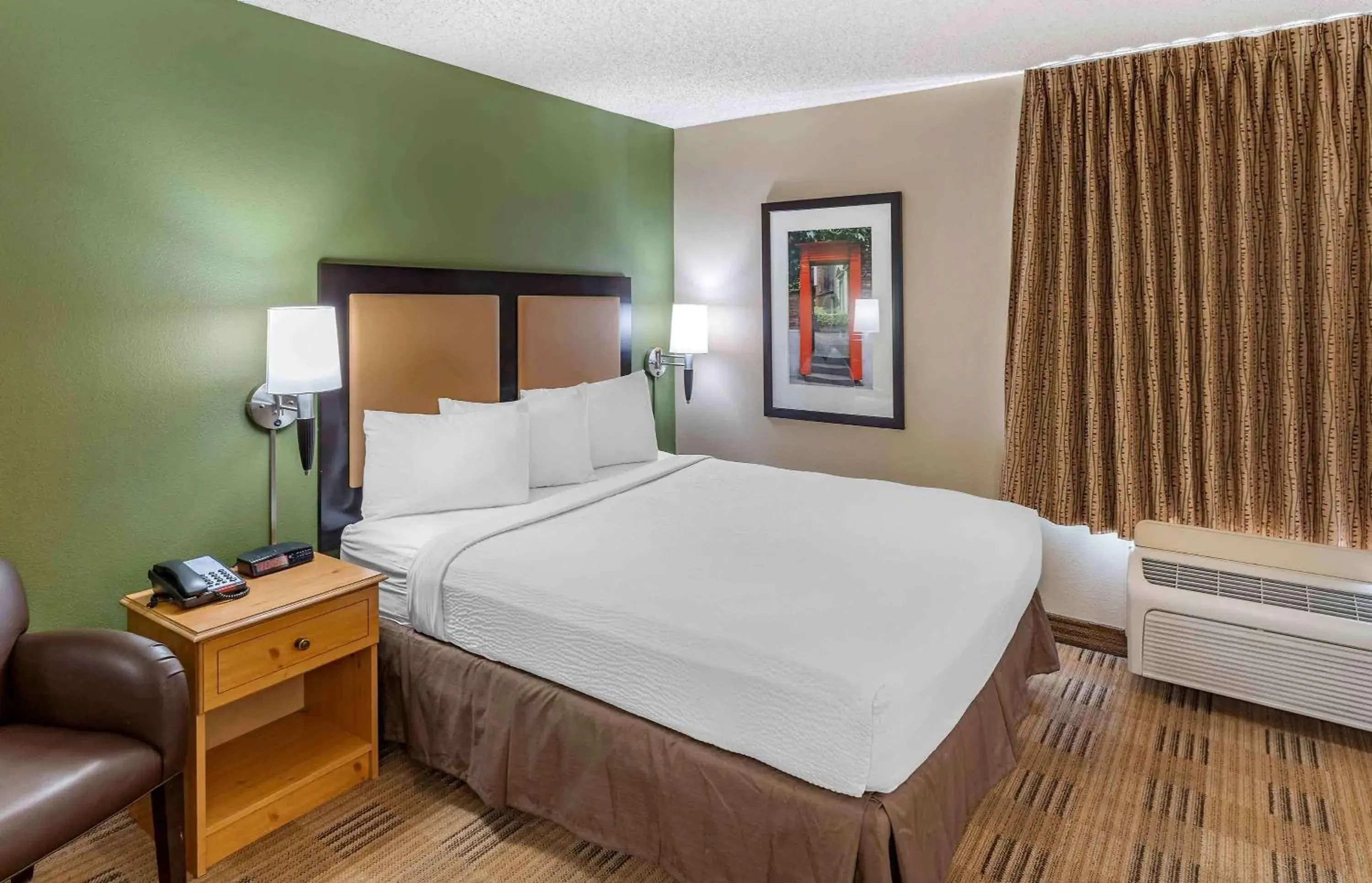 Queen Studio - Non-Smoking in Auburn Hills Extended Stay Inn Queen Studio - Non-Smoking in Auburn Hills Extended Stay Inn