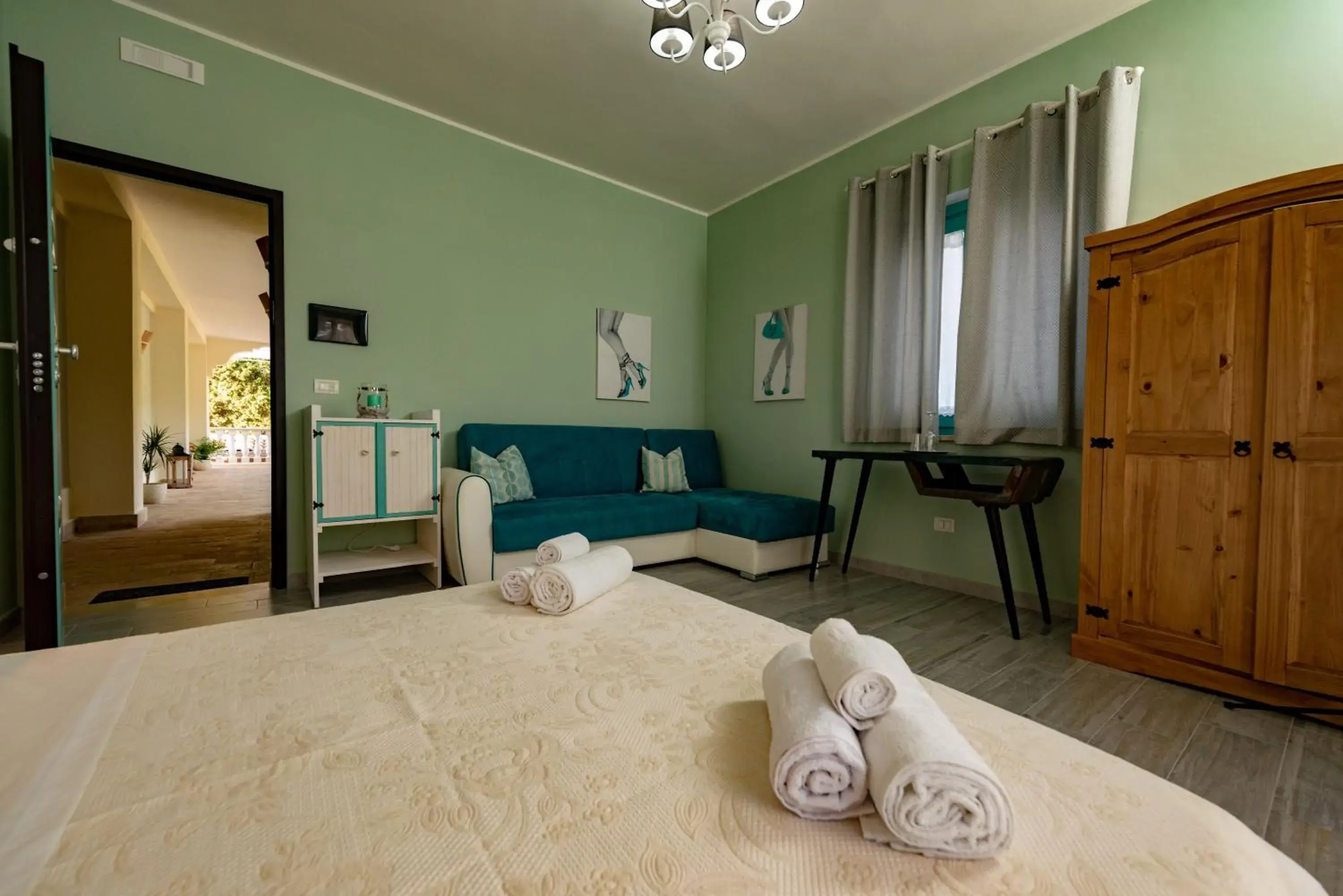 Double Room with Private Bathroom in Villa Primaluce Double Room with Private Bathroom in Villa Primaluce