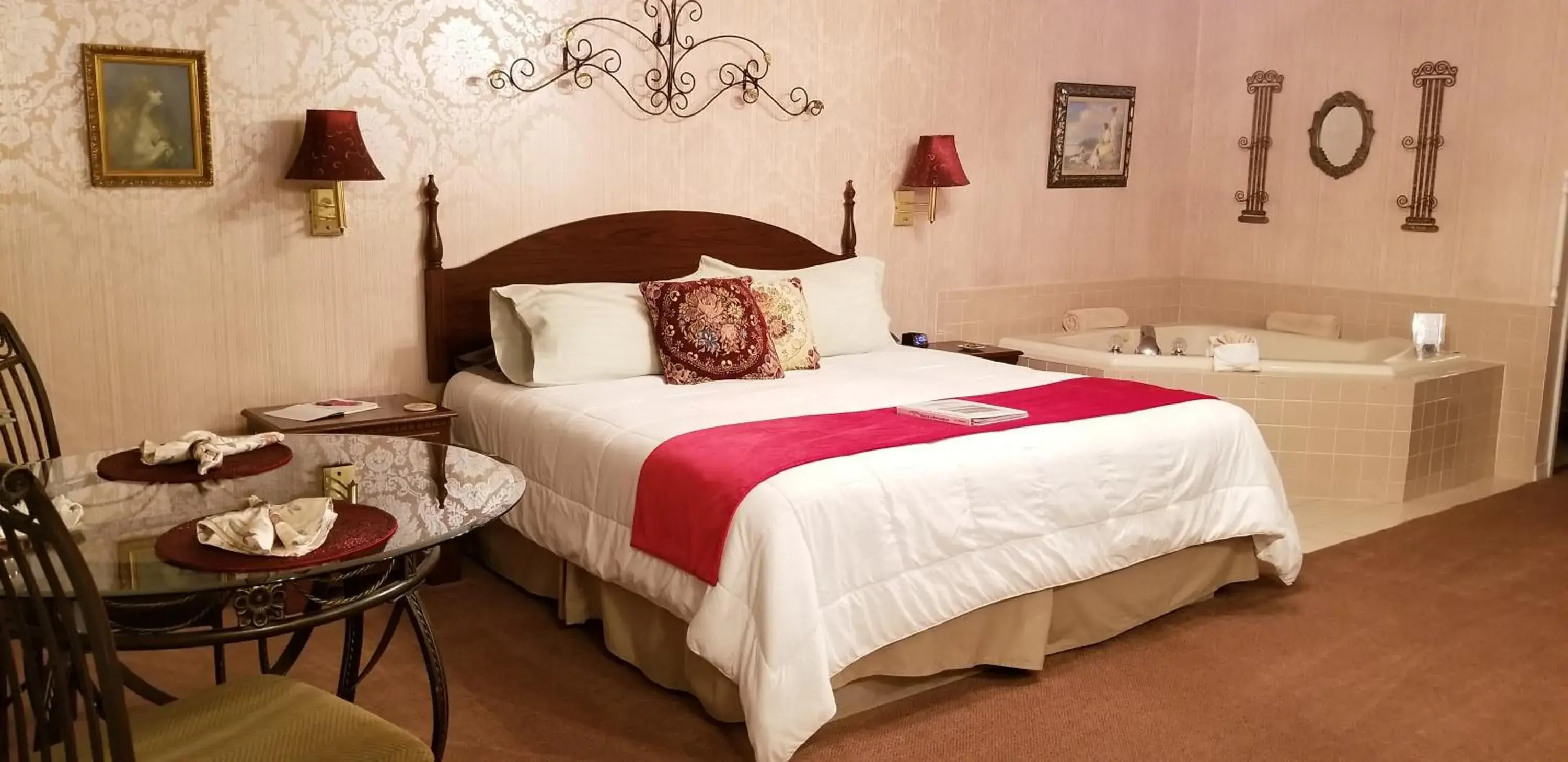 Verbena Suite in Evening Shade Inn Verbena Suite in Evening Shade Inn