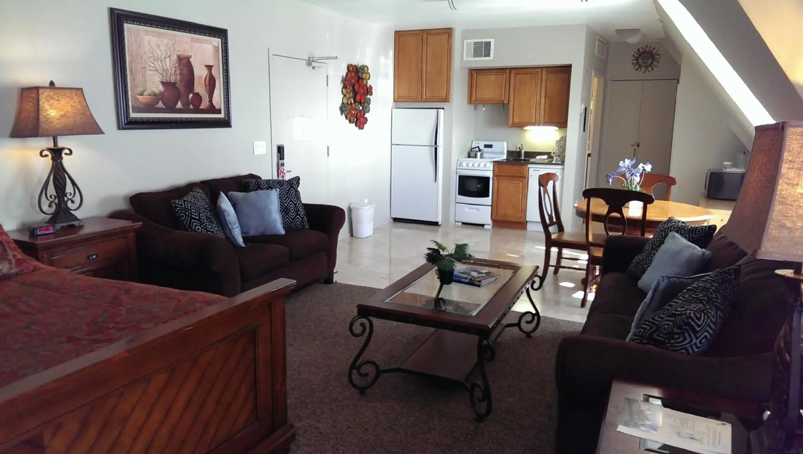 Deluxe Studio in Montauk Manor Deluxe Studio in Montauk Manor