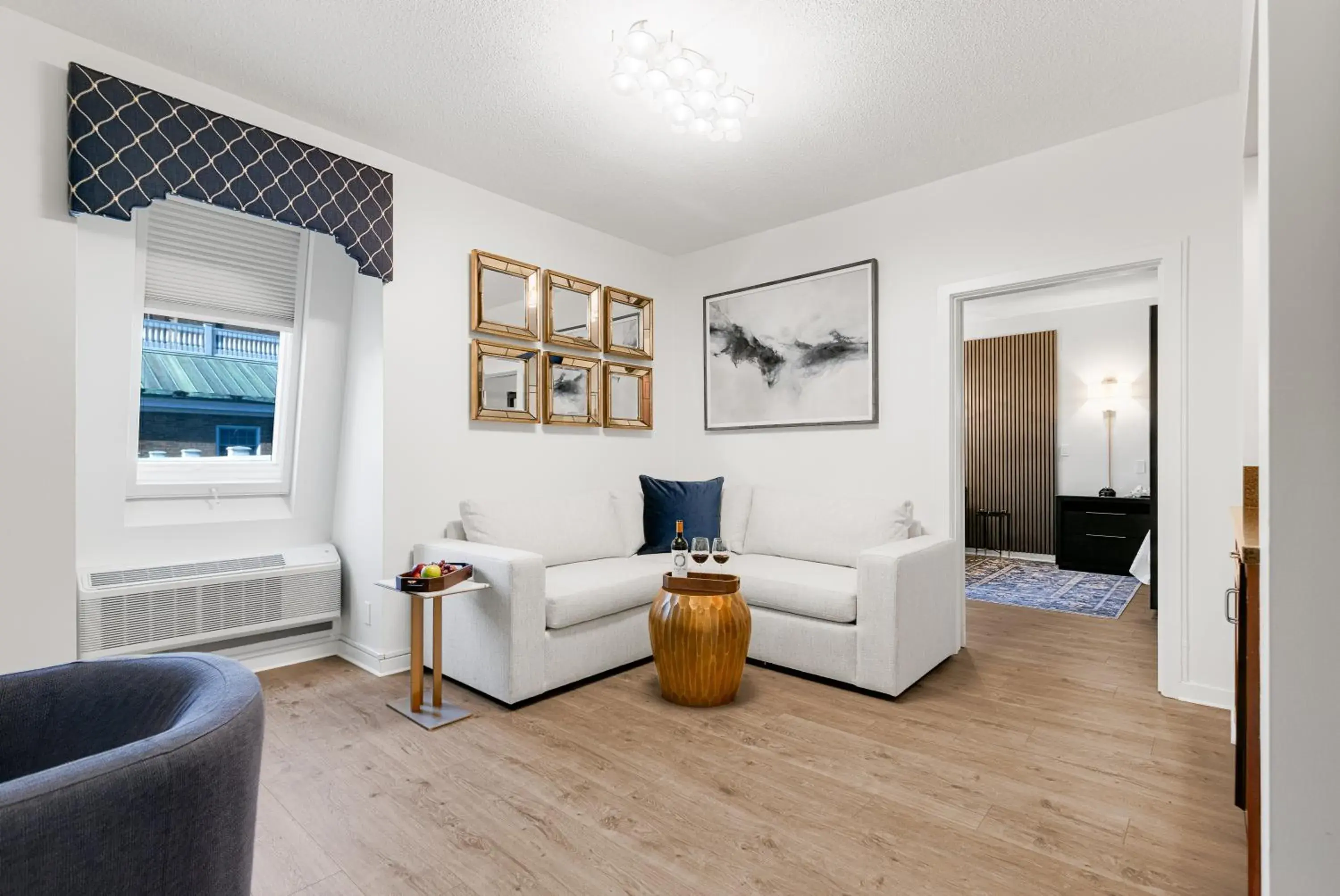 King Suite in Nassau Inn King Suite in Nassau Inn