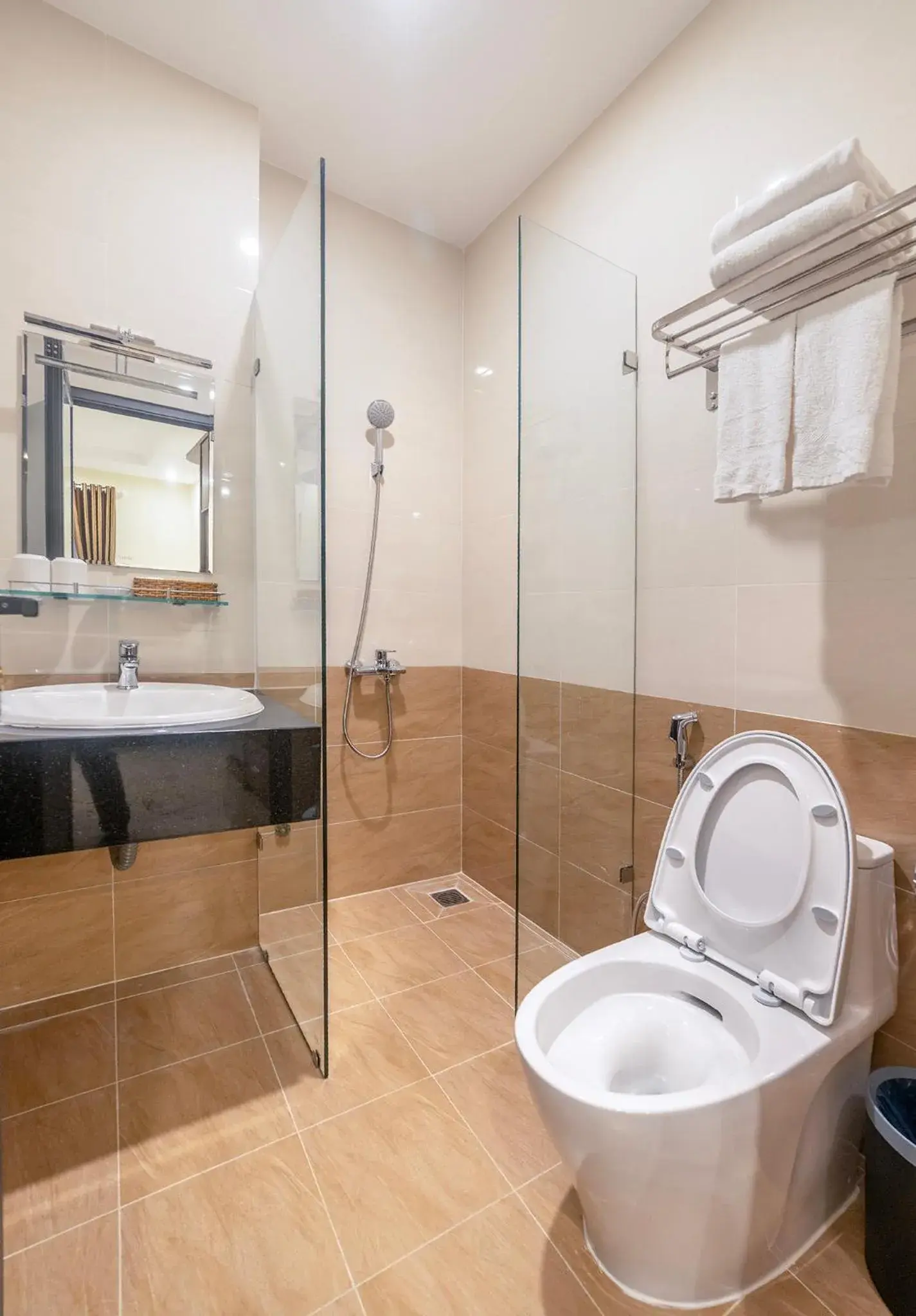 Superior Double Room in Huyền 179 Superior Double Room in Huyền 179