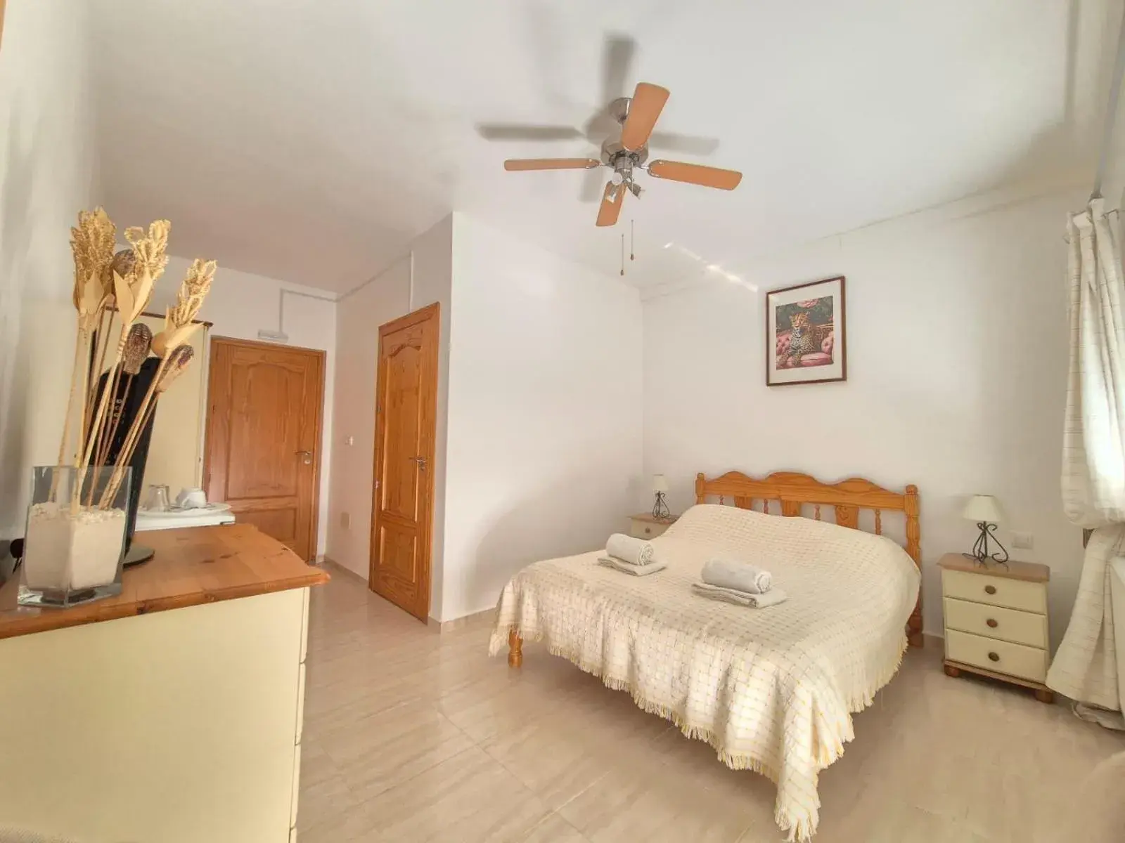 Double Room - Disability Access in Casa Barranca Bed and Breakfast Double Room - Disability Access in Casa Barranca Bed and Breakfast