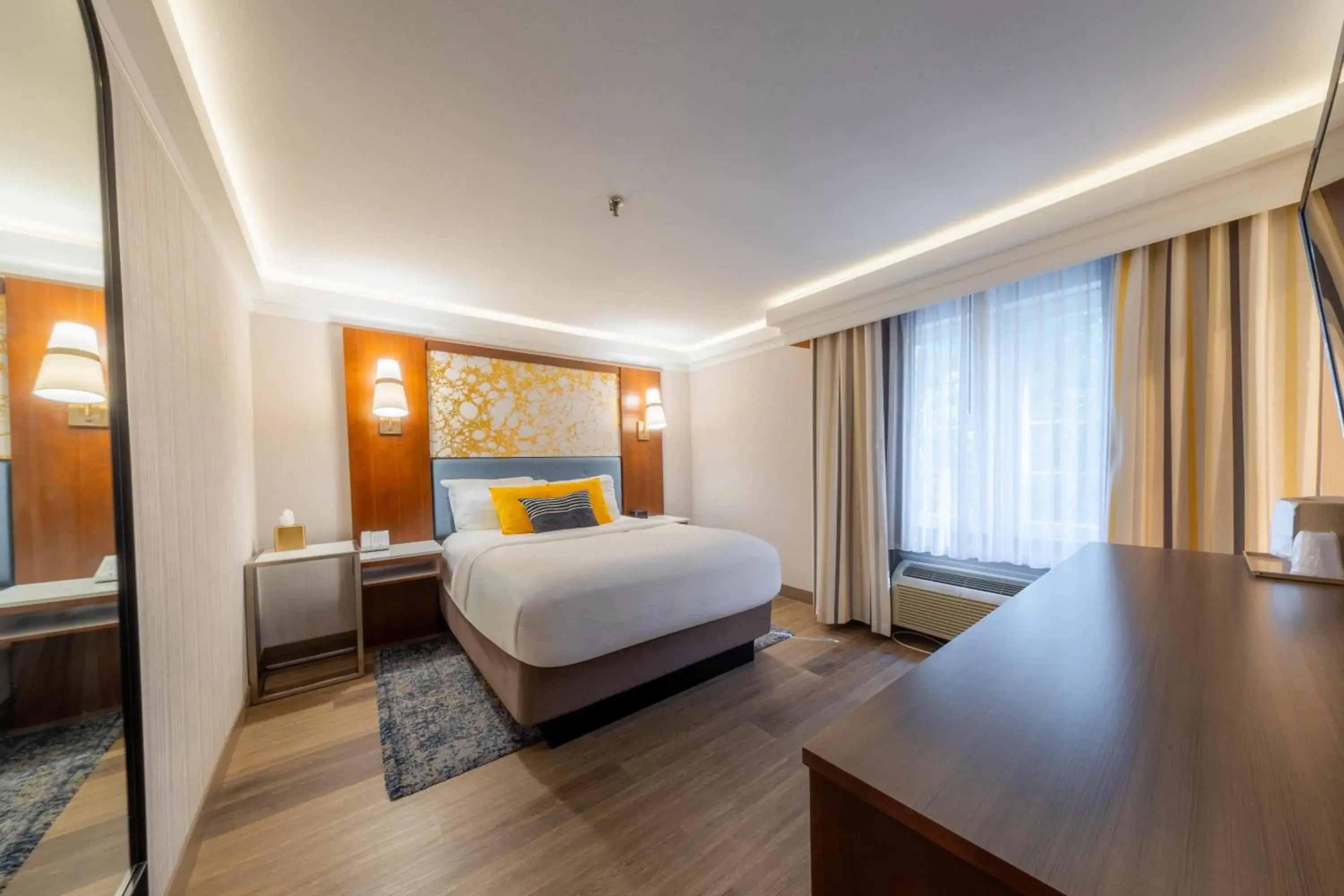 Queen Room in The Westfield Inn, BW Signature Collection Queen Room in The Westfield Inn, BW Signature Collection