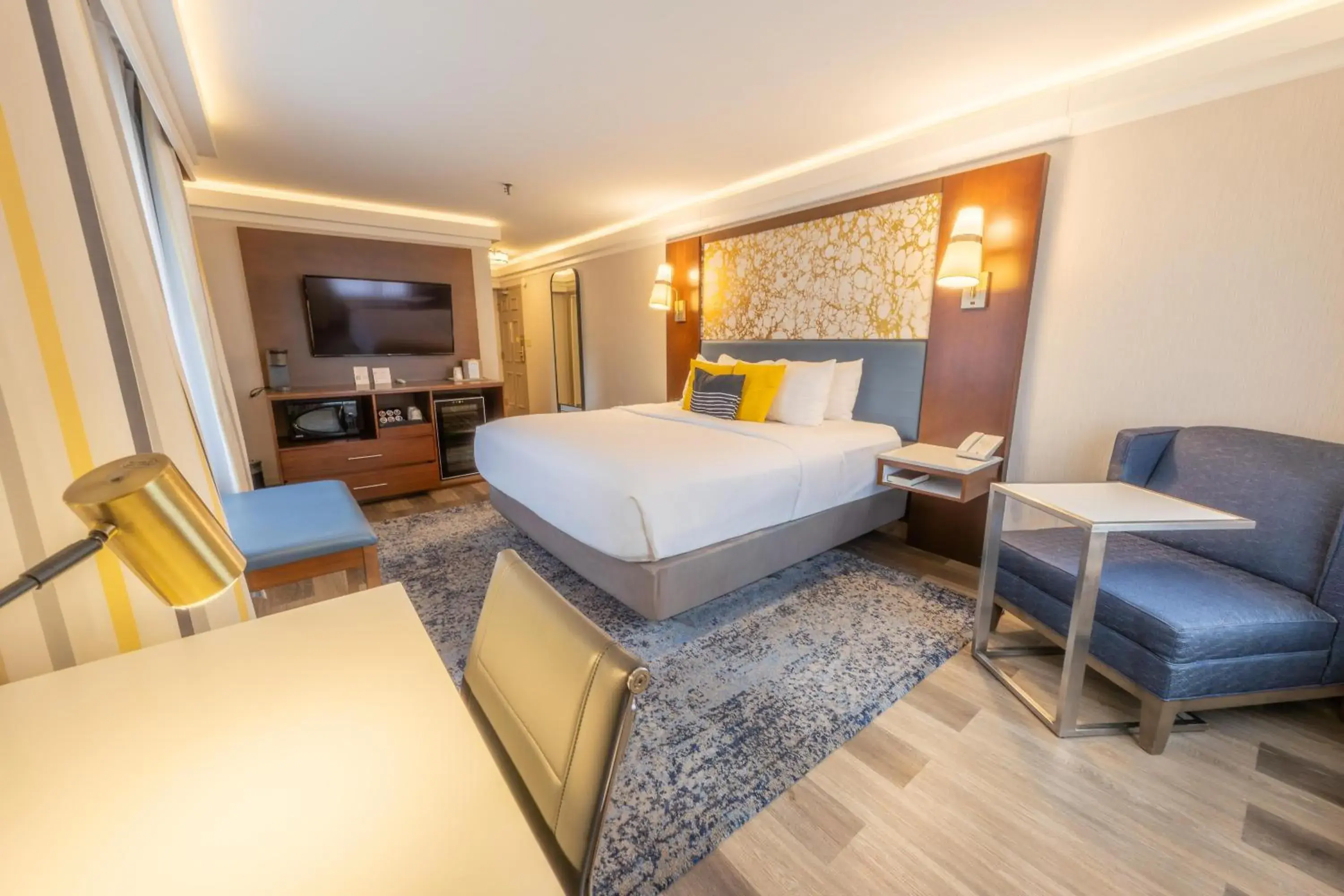 King Room in The Westfield Inn, BW Signature Collection King Room in The Westfield Inn, BW Signature Collection