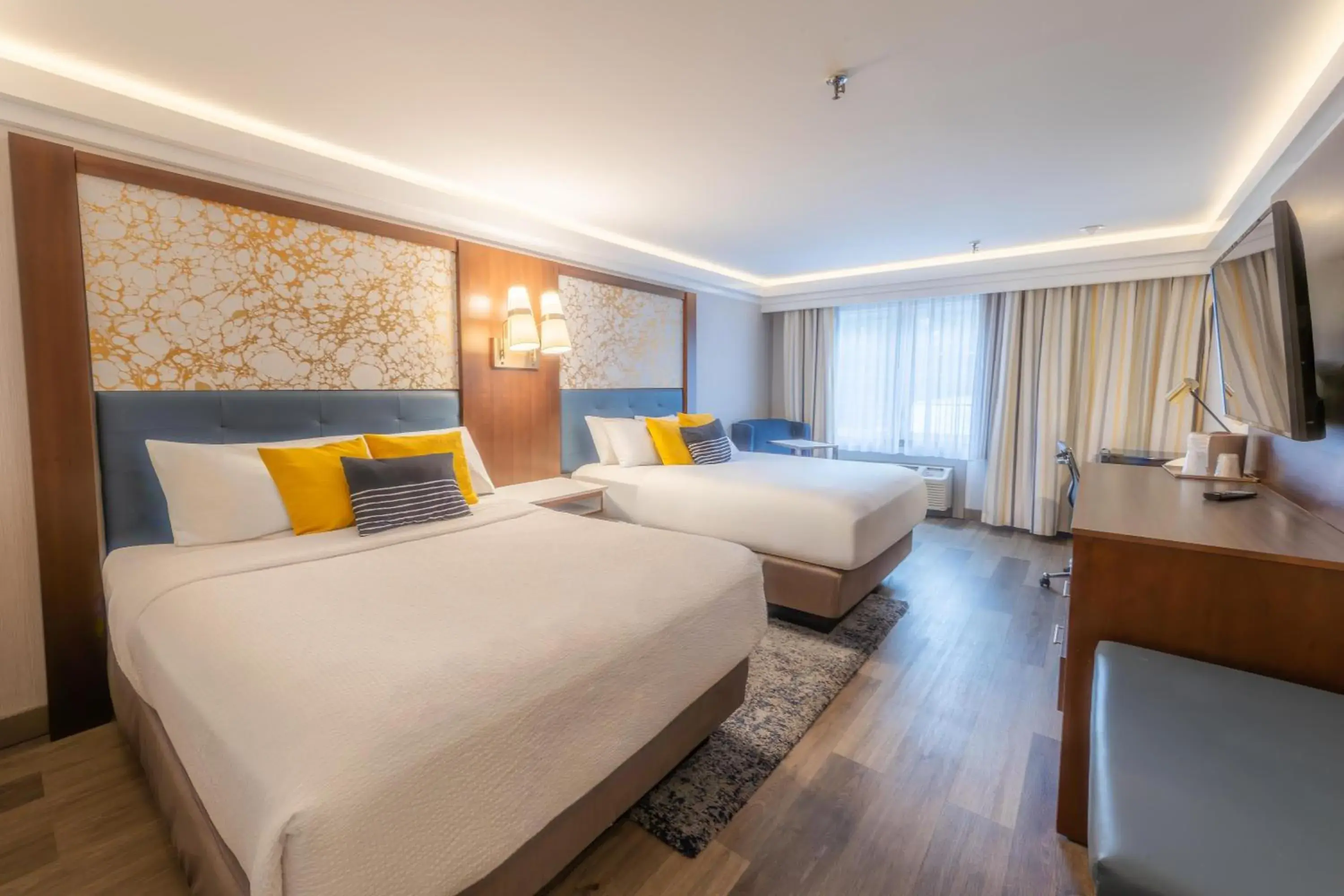 Queen Room with Two Queen Beds - Non-Smoking in The Westfield Inn, BW Signature Collection Queen Room with Two Queen Beds - Non-Smoking in The Westfield Inn, BW Signature Collection