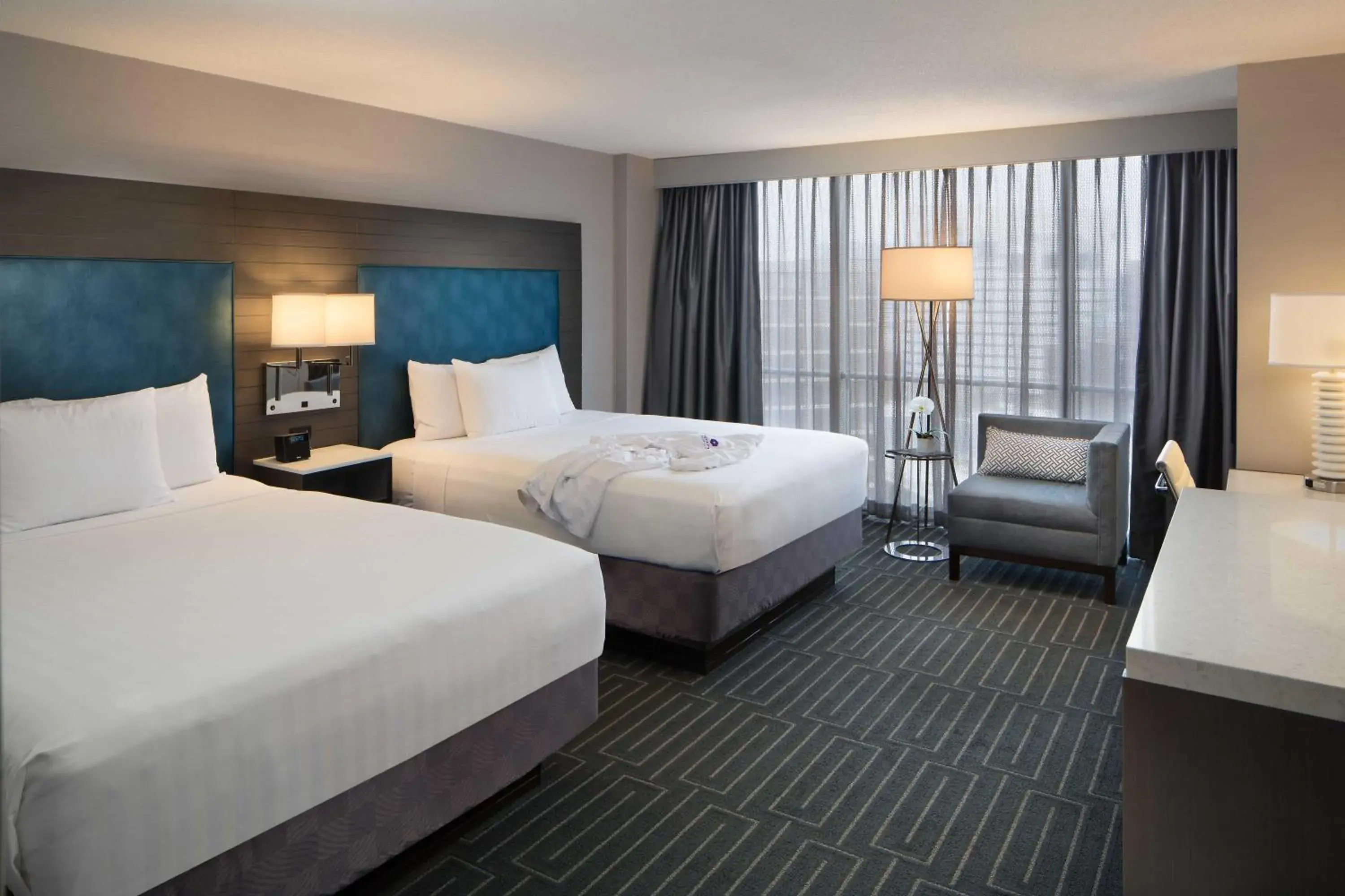 Queen Room with Two Queen Beds in Hyatt Regency Cincinnati Queen Room with Two Queen Beds in Hyatt Regency Cincinnati