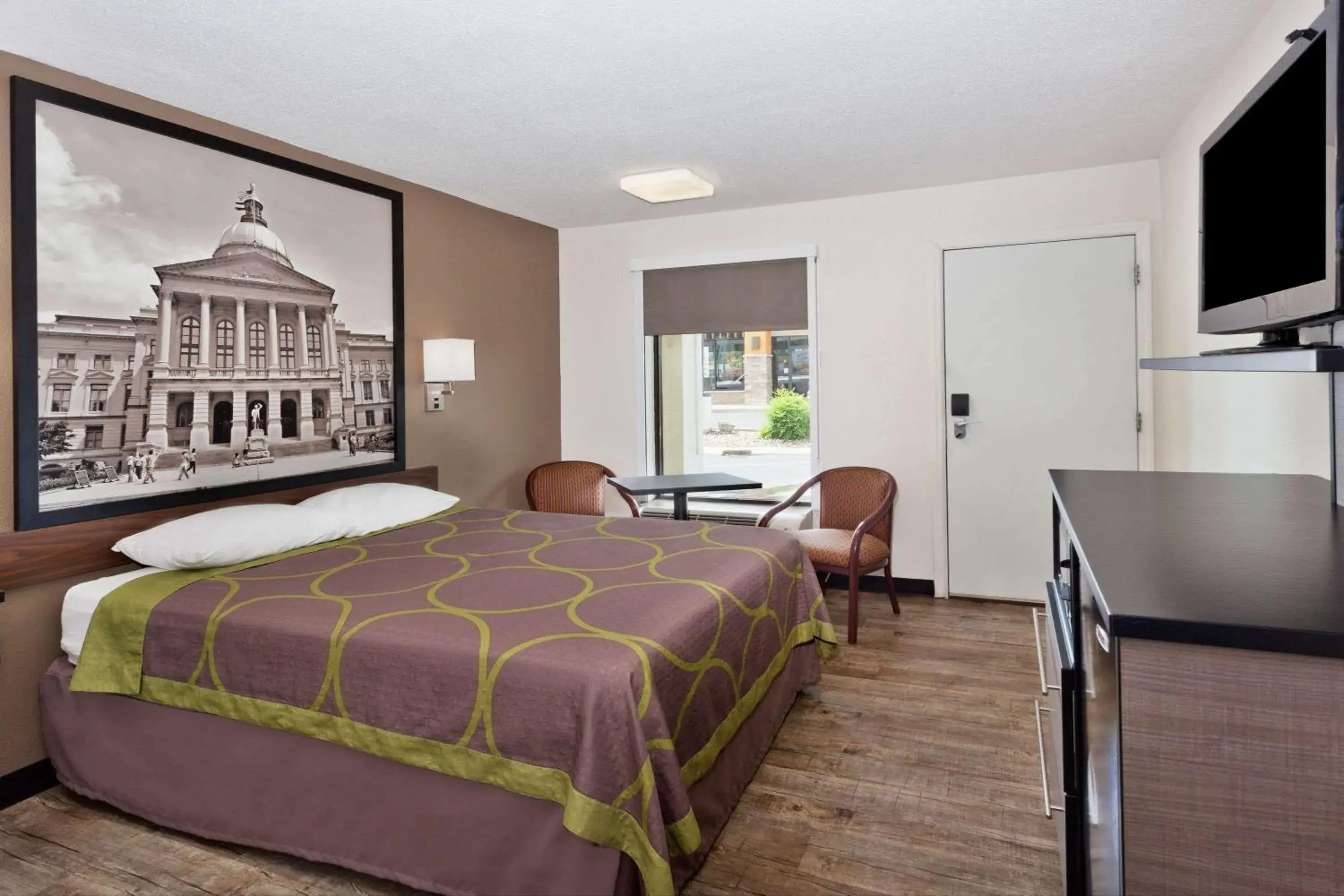 Queen Room - Smoking in Super 8 by Wyndham Ringgold Chattanooga Area Queen Room - Smoking in Super 8 by Wyndham Ringgold Chattanooga Area