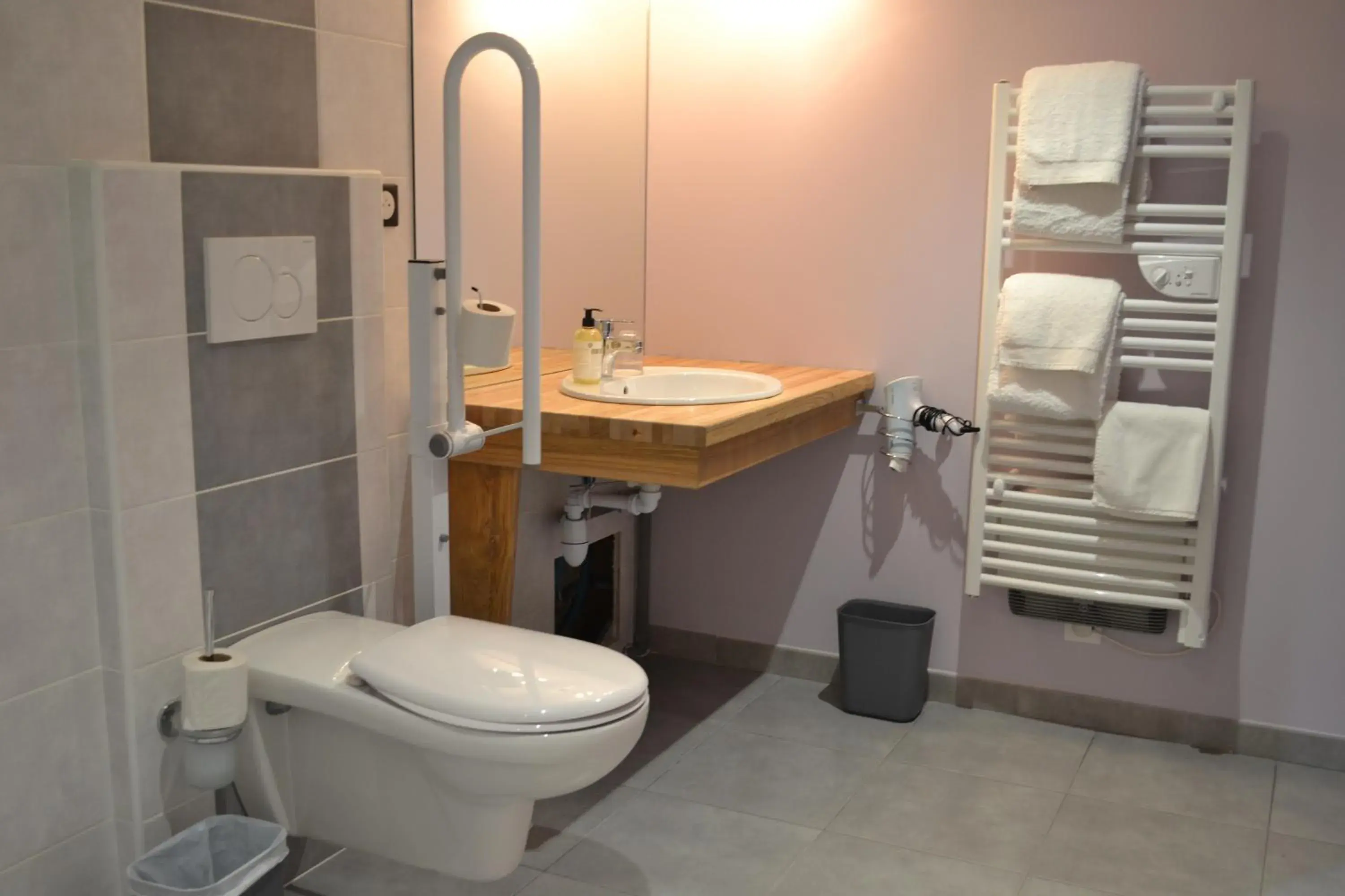 Double Room in LES GALAINES Double Room in LES GALAINES