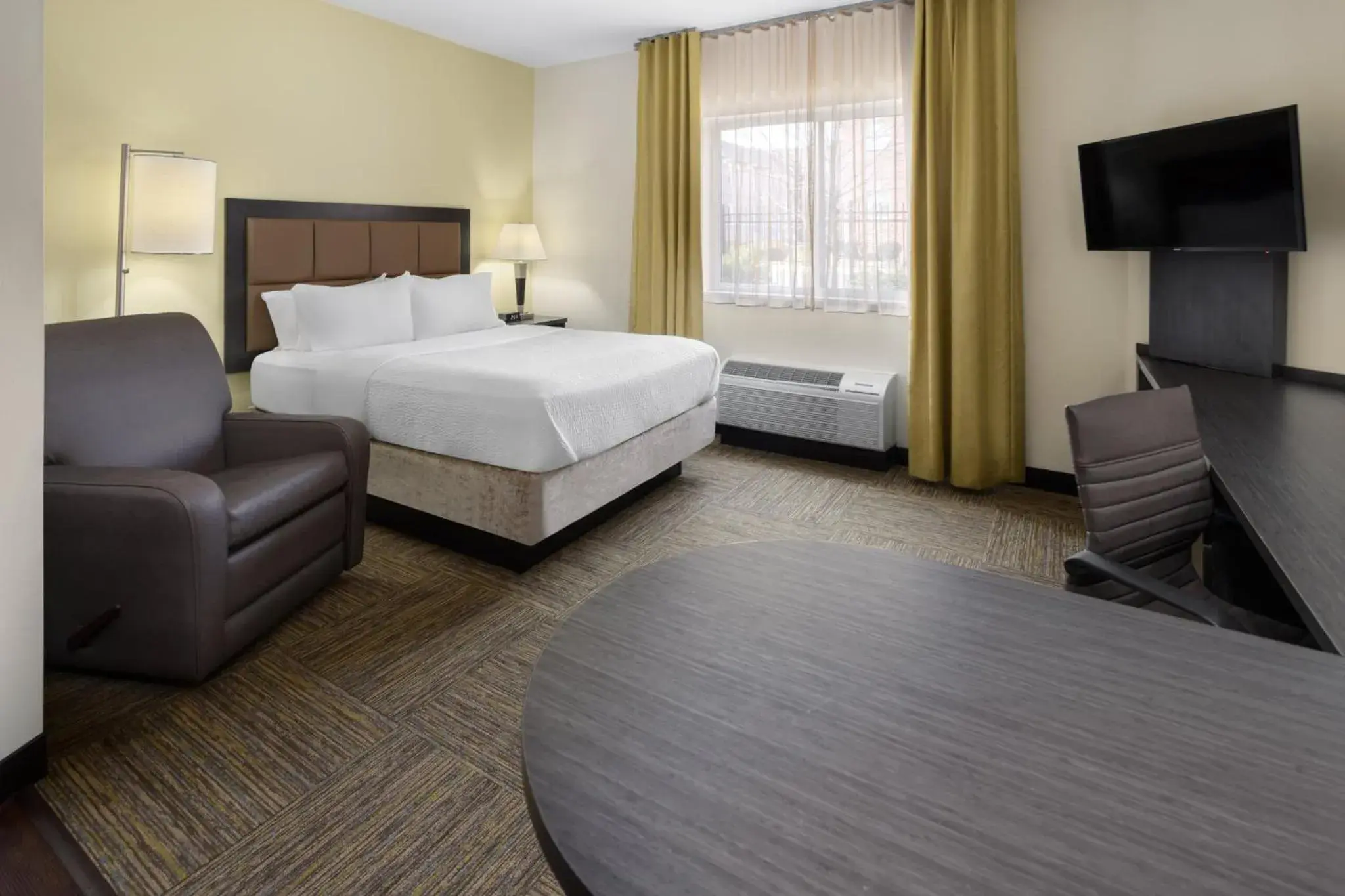 Queen Studio Suite in Candlewood Suites Philadelphia - Airport Area by IHG Queen Studio Suite in Candlewood Suites Philadelphia - Airport Area by IHG