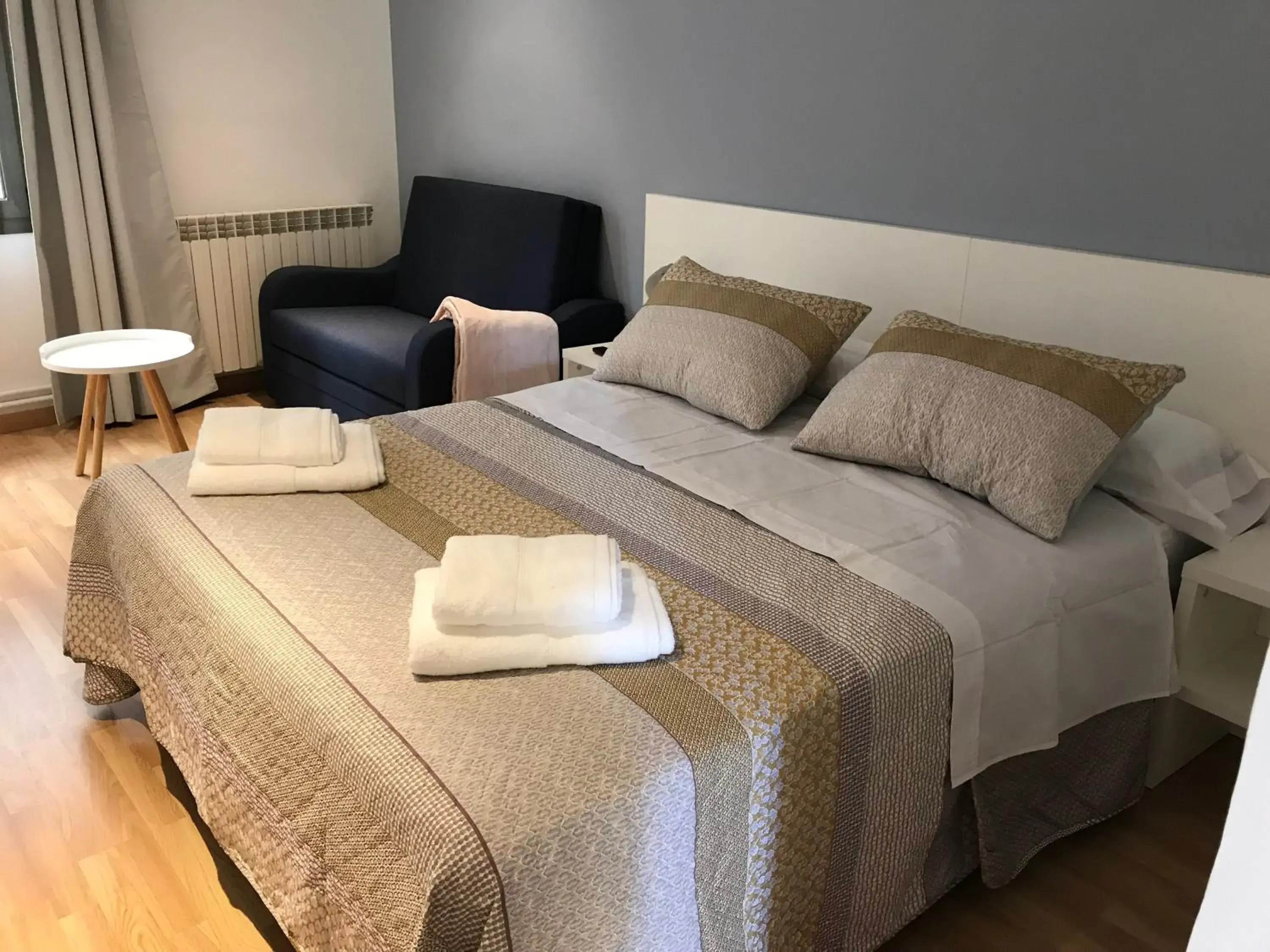 Hostal Casiano Camarasa Hostal Casiano Camarasa