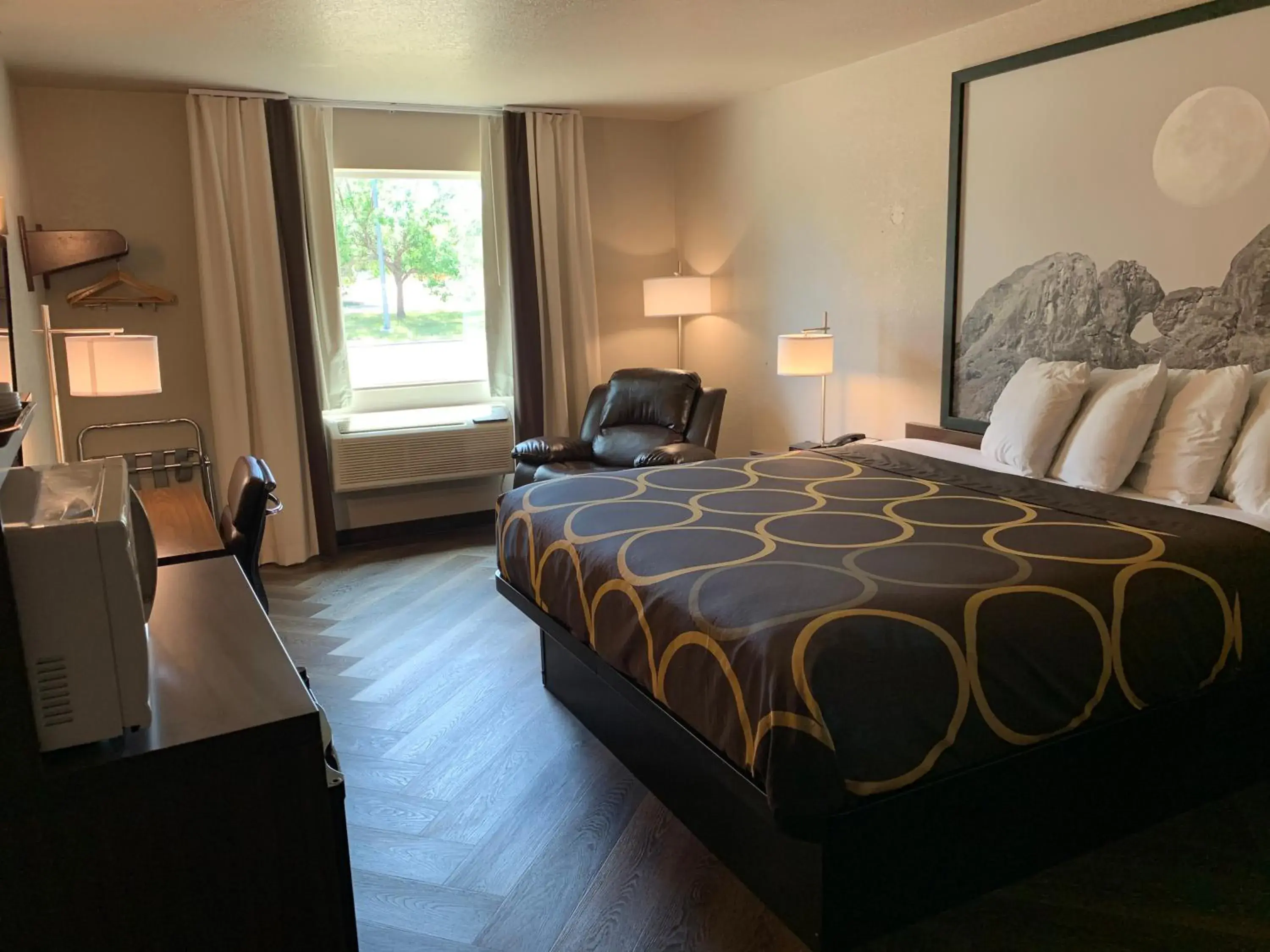 King Room - Non-Smoking in Super 8 by Wyndham Greeley King Room - Non-Smoking in Super 8 by Wyndham Greeley