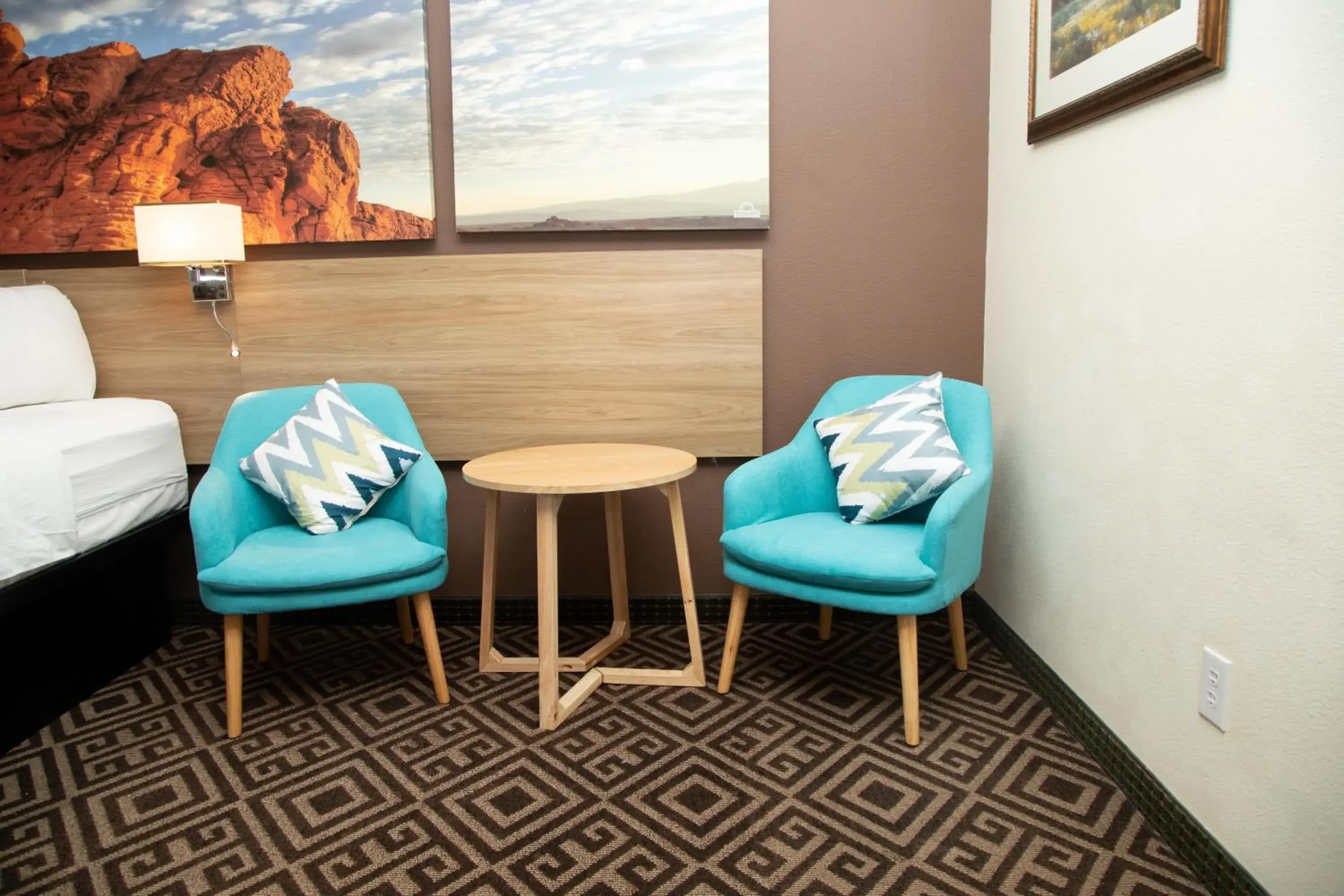 King Room - Non-Smoking in Days Inn by Wyndham Manitou Springs King Room - Non-Smoking in Days Inn by Wyndham Manitou Springs