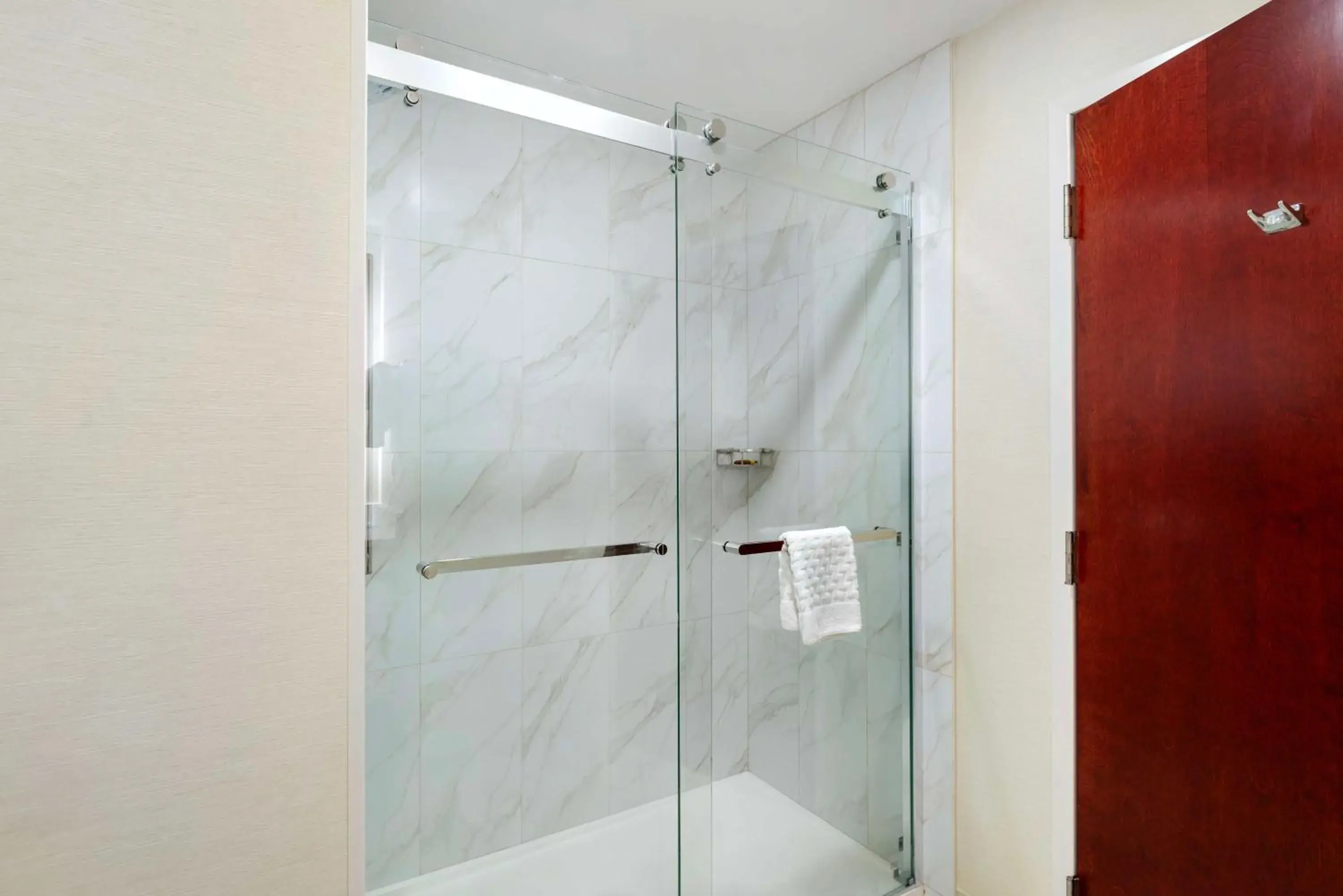 King Suite with Walk-in Shower - Disability Access in Best Western Plus Crossroads Inn & Suites King Suite with Walk-in Shower - Disability Access in Best Western Plus Crossroads Inn & Suites