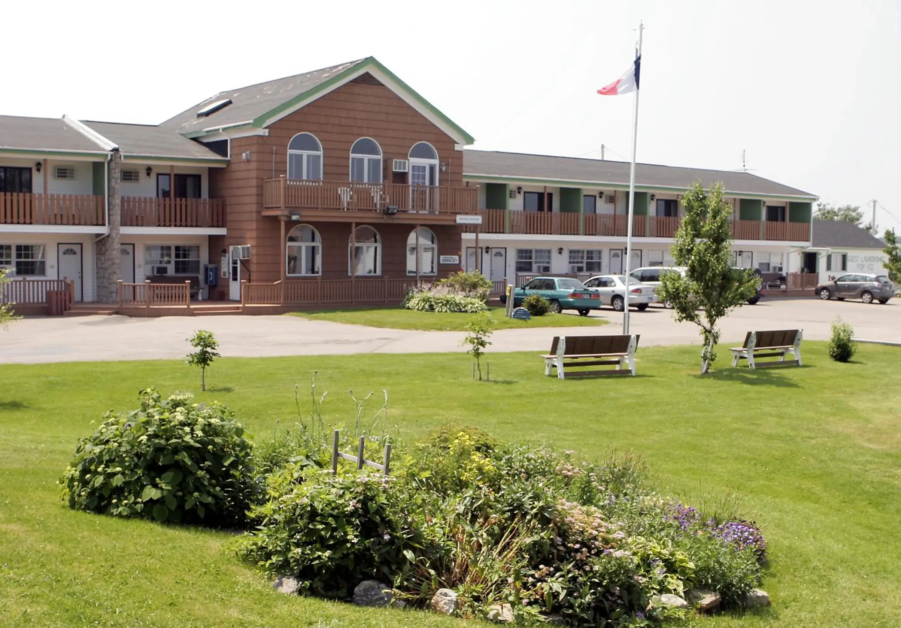 Laurie's Inn Laurie's Inn