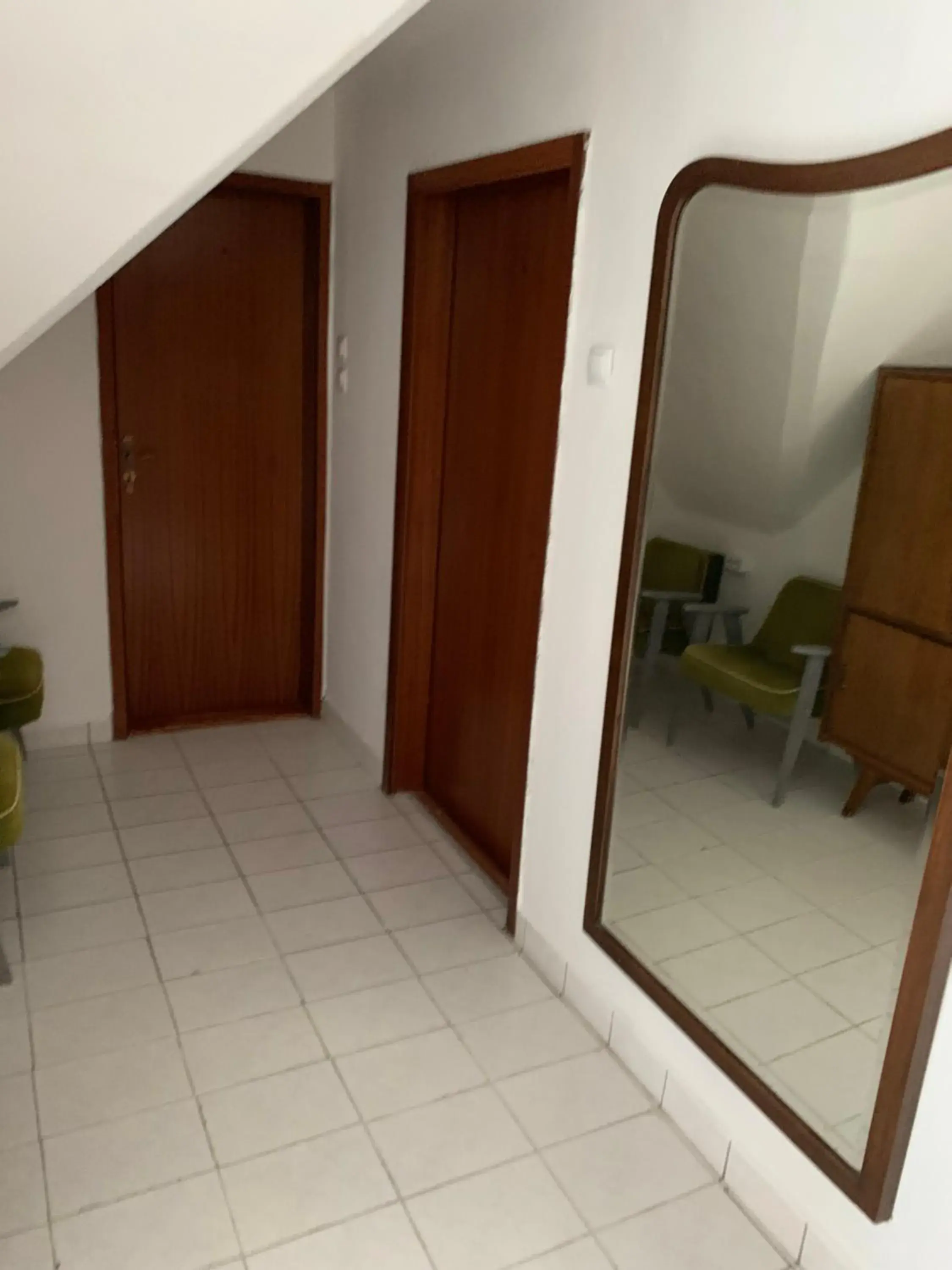 WhiteHouse Alsoors WhiteHouse Alsoors