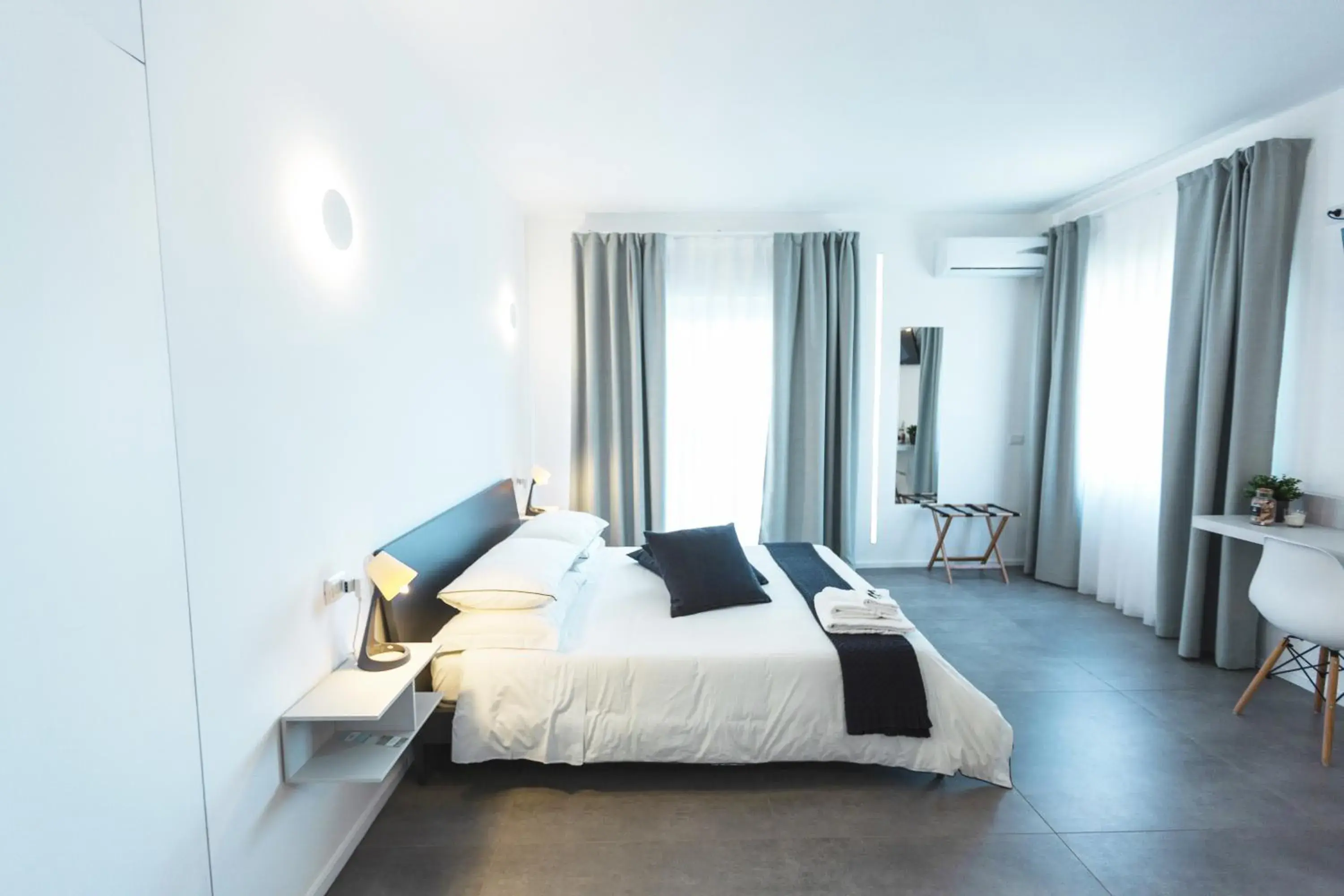 Deluxe Double Room with Sea View in B&B a due passi dal mare Deluxe Double Room with Sea View in B&B a due passi dal mare