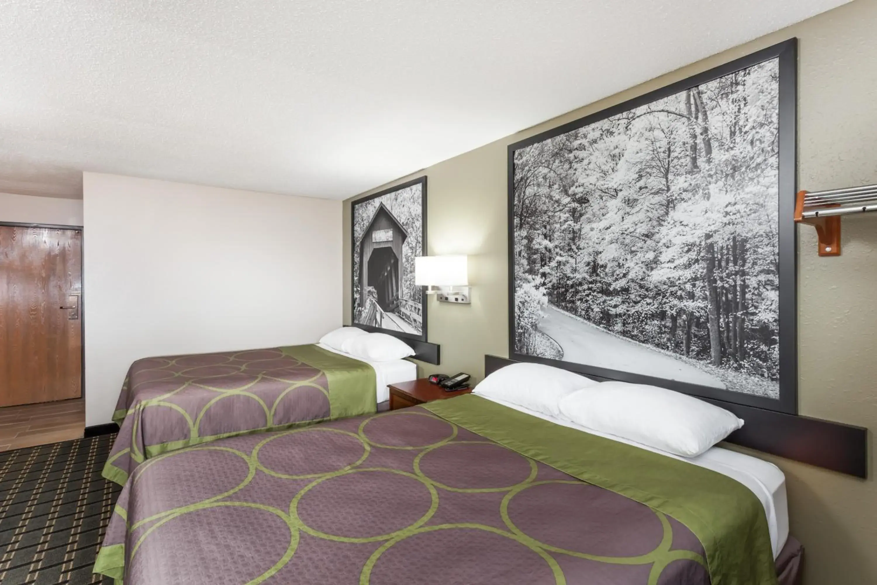 Queen Room with Two Queen Beds - Non-Smoking in Super 8 by Wyndham Michigan City Queen Room with Two Queen Beds - Non-Smoking in Super 8 by Wyndham Michigan City