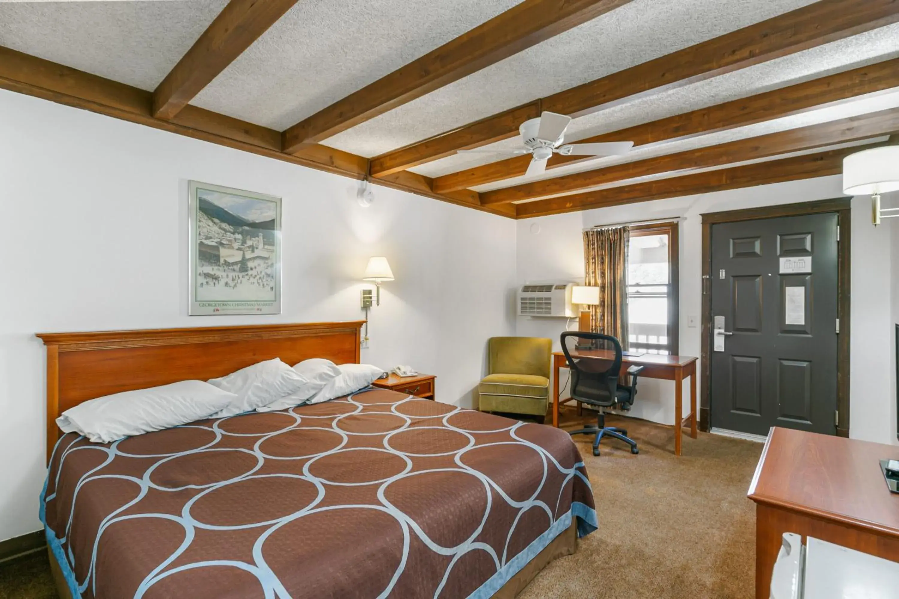 King Room - Non-Smoking in Georgetown Lodge King Room - Non-Smoking in Georgetown Lodge