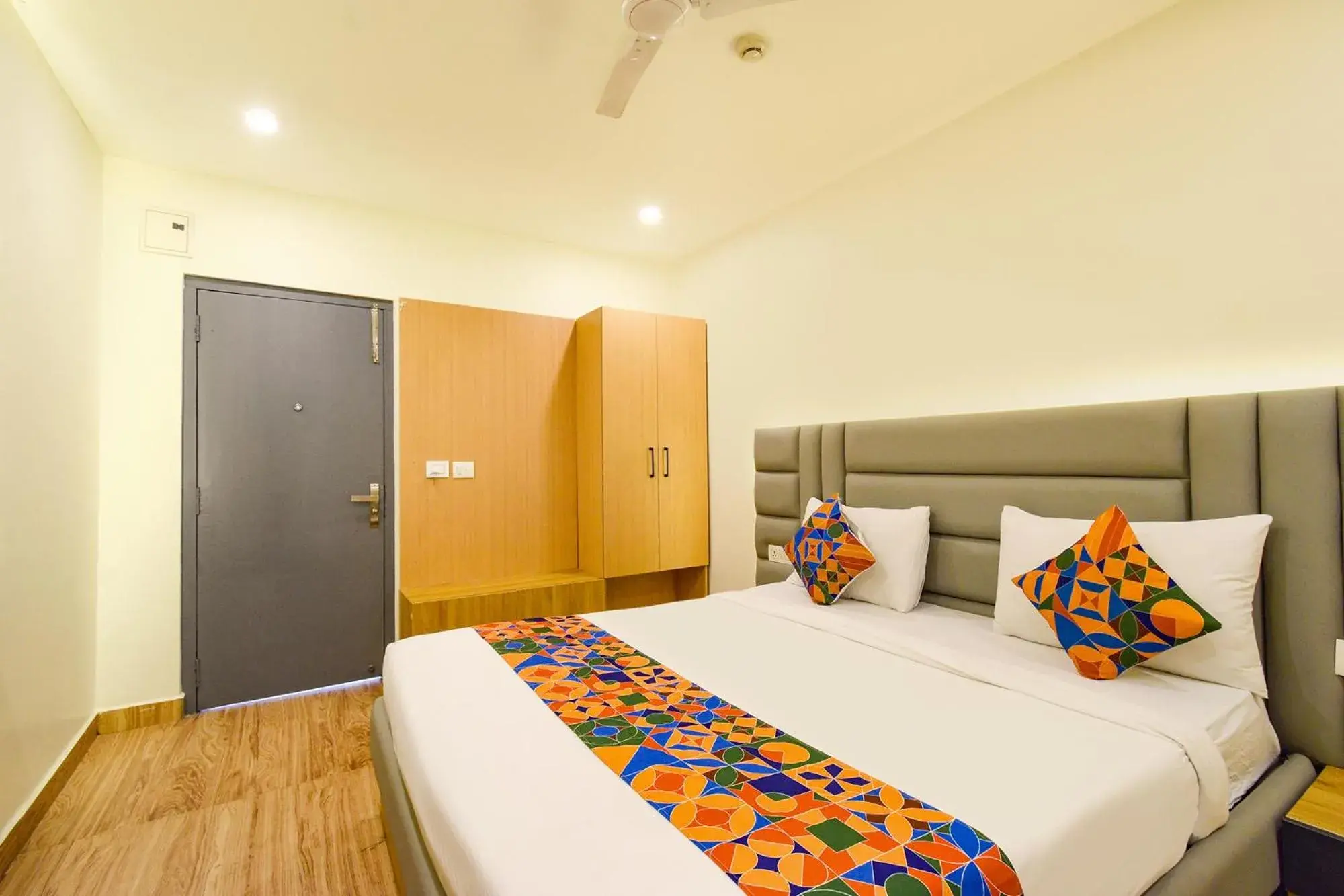 Deluxe Room - single occupancy in FabHotel White Ridge-SIa Life Hospital, Kondapur Deluxe Room - single occupancy in FabHotel White Ridge-SIa Life Hospital, Kondapur