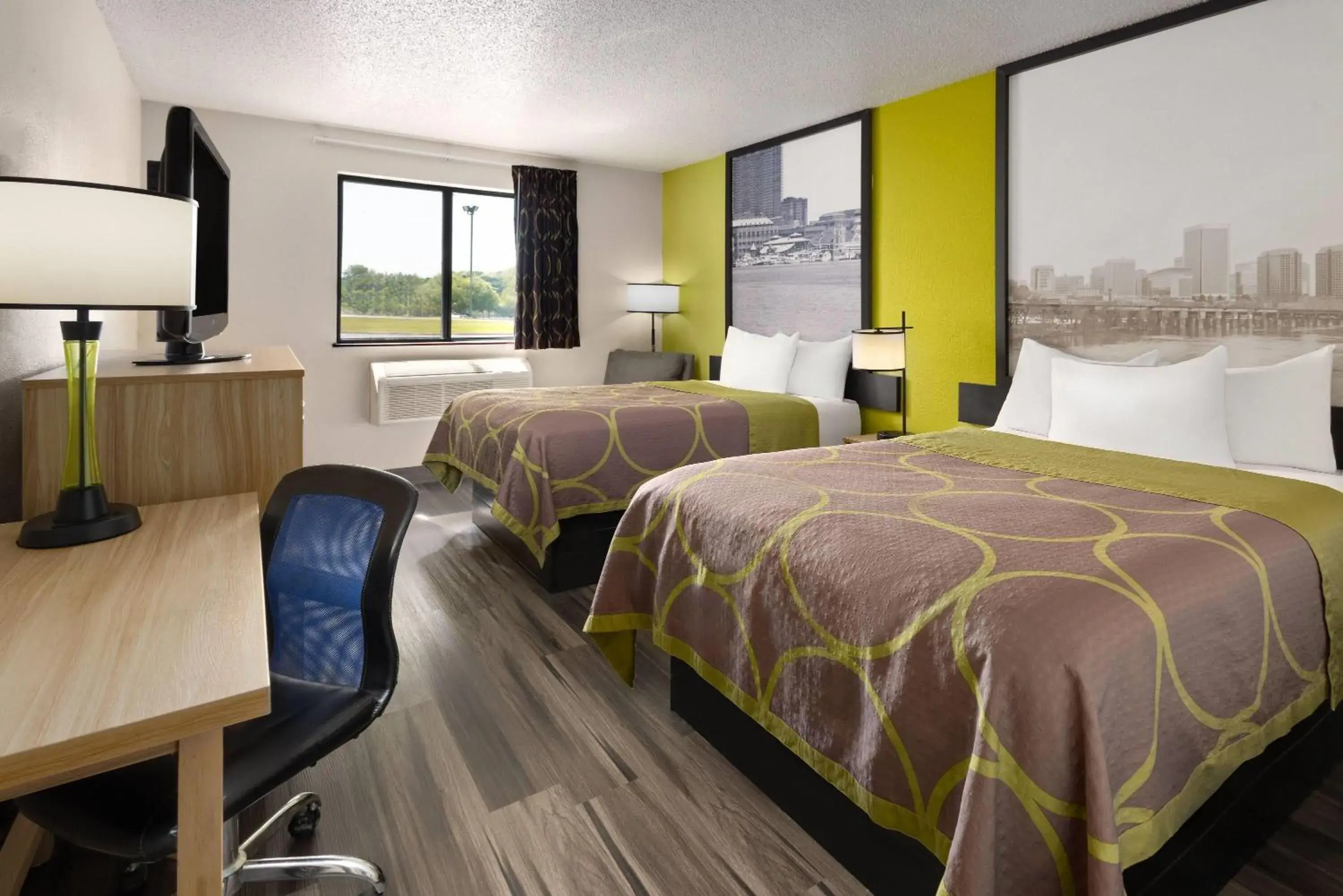 Deluxe Double Room with Two Double Beds - Non-Smoking in Super 8 by Wyndham South Boston VA Deluxe Double Room with Two Double Beds - Non-Smoking in Super 8 by Wyndham South Boston VA