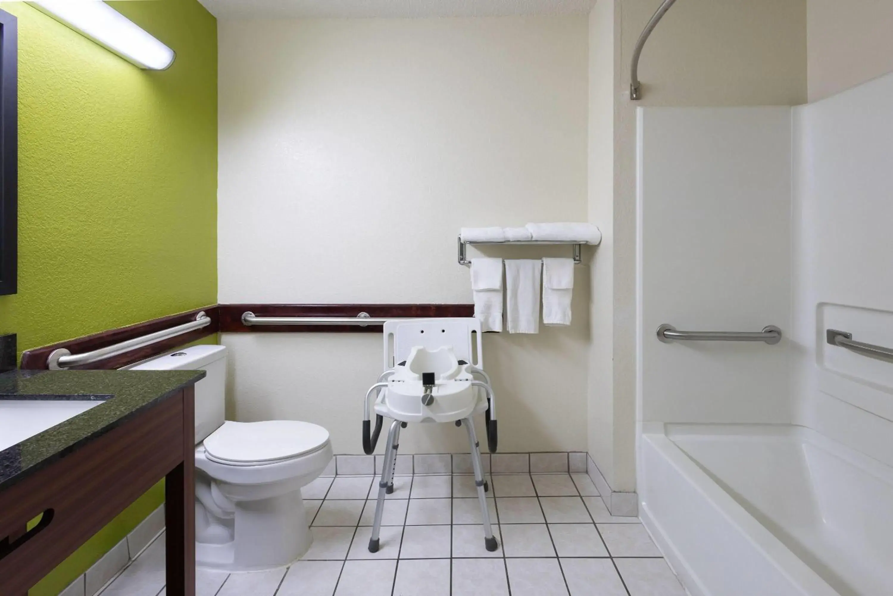 Queen Room - Mobility Access/Non-Smoking in Super 8 by Wyndham South Boston VA Queen Room - Mobility Access/Non-Smoking in Super 8 by Wyndham South Boston VA