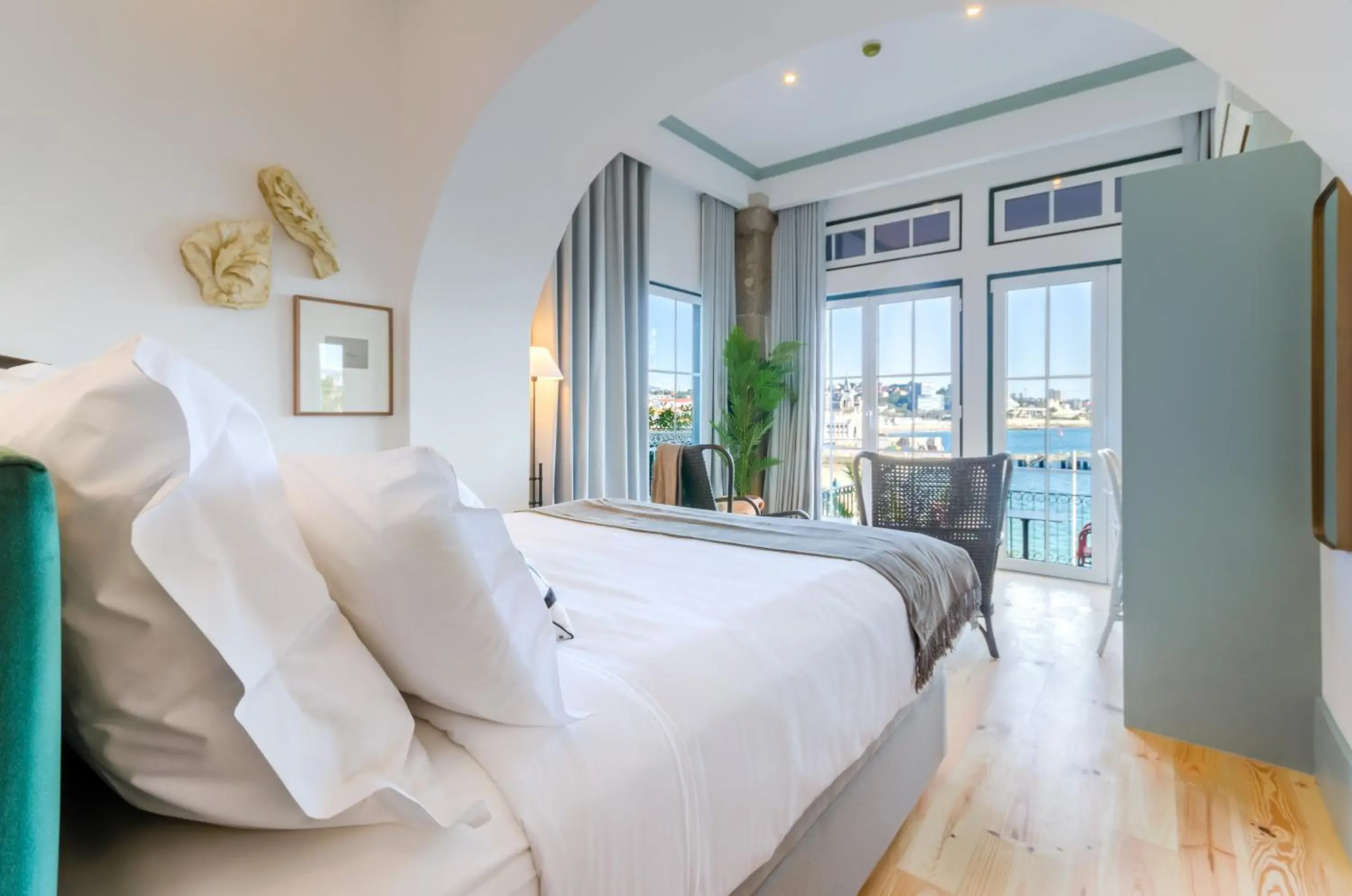 Deluxe Room with Balcony and Sea View in Westlight Cascais Chalet - Adults Only Deluxe Room with Balcony and Sea View in Westlight Cascais Chalet - Adults Only