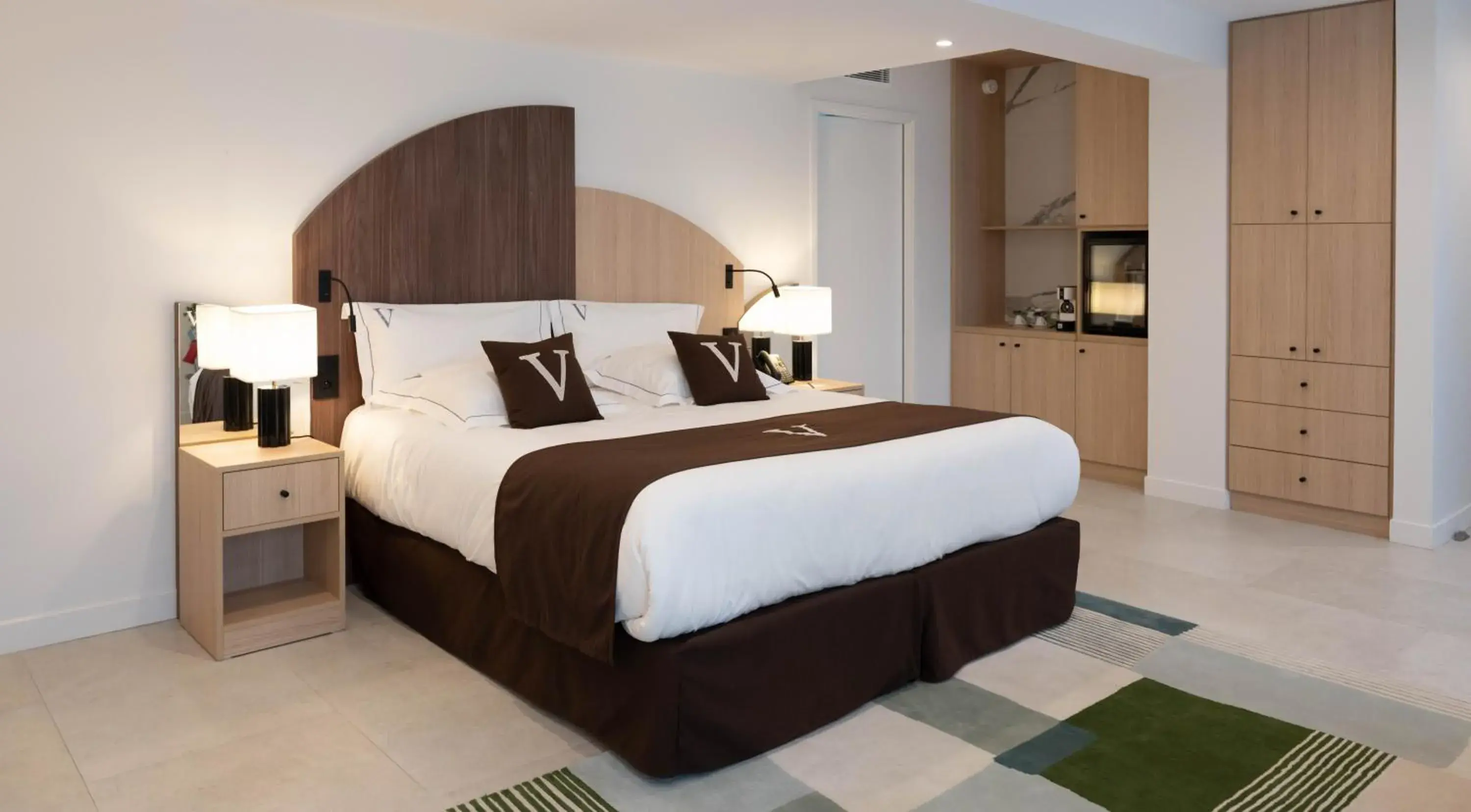 Deluxe Suite with Terrace with FREE SPA Access in Le Vallon de Valrugues Hotel Spa & Villas Deluxe Suite with Terrace with FREE SPA Access in Le Vallon de Valrugues Hotel Spa & Villas